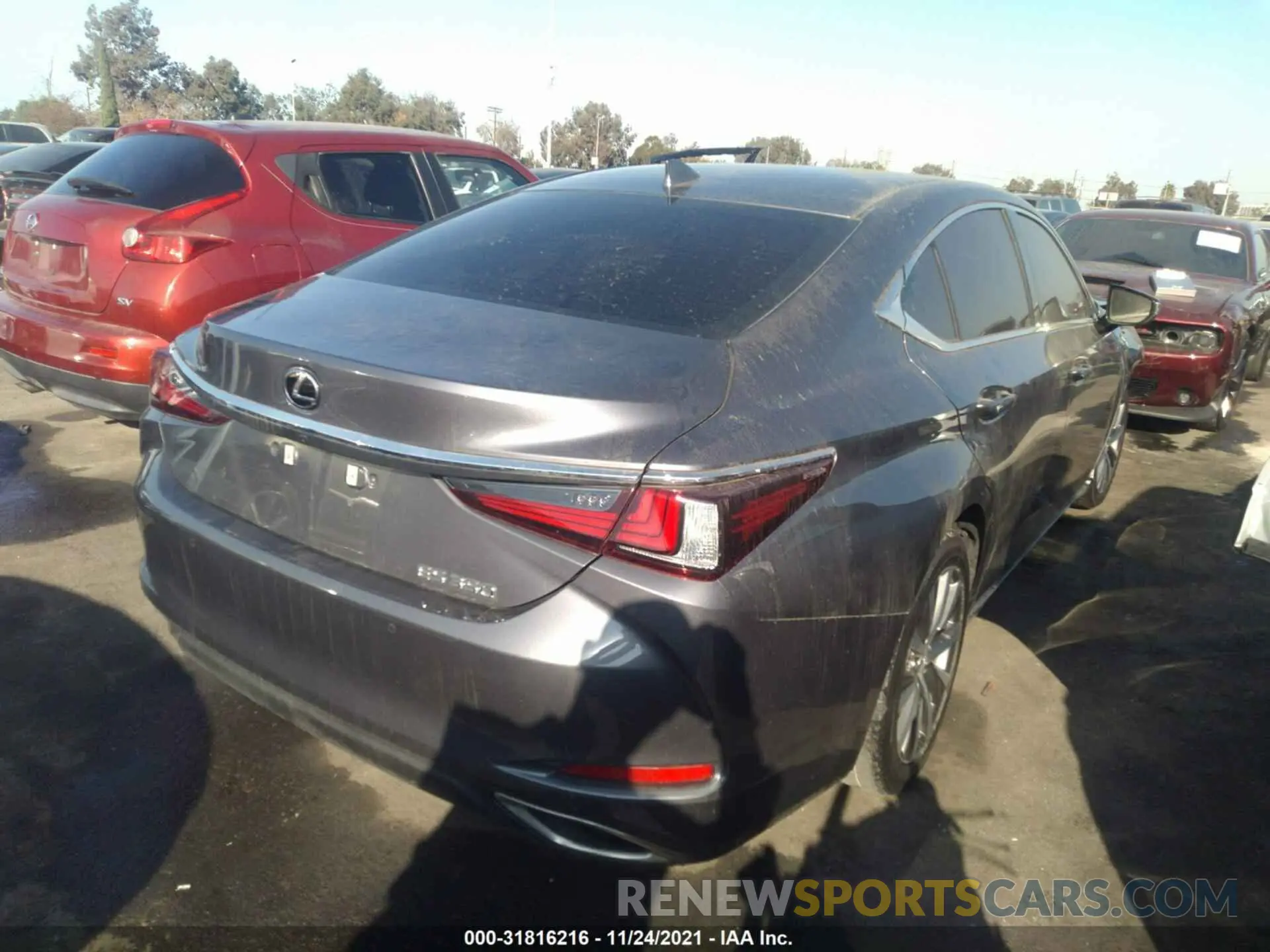 4 fotografías del automóvil dañado 58ADZ1B12LU073052 LEXUS ES 2020