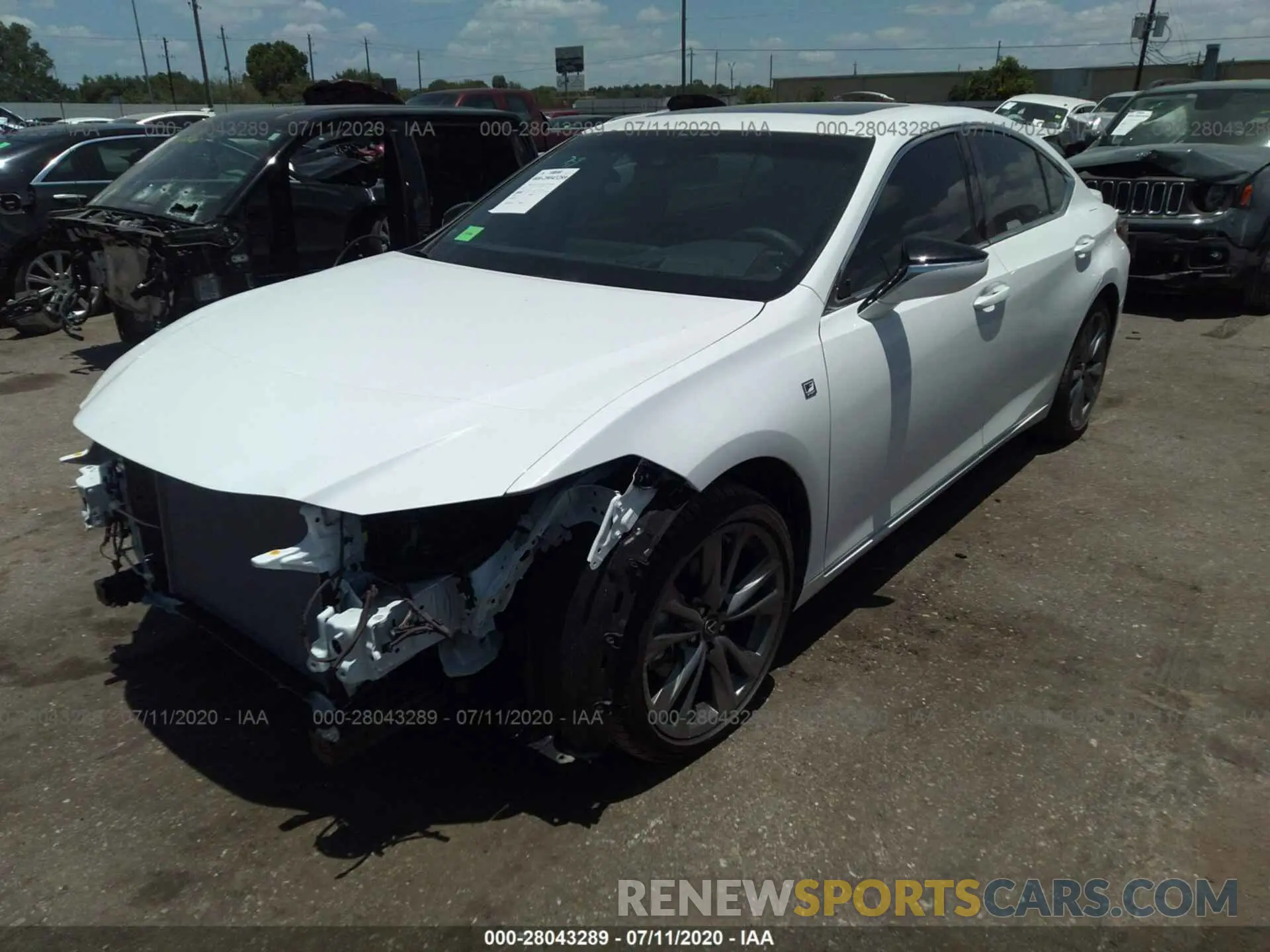 2 fotografías del automóvil dañado 58AGZ1B17LU051433 LEXUS ES 2020