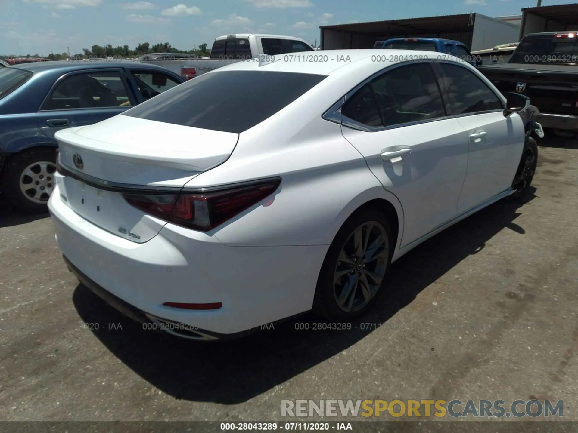 4 fotografías del automóvil dañado 58AGZ1B17LU051433 LEXUS ES 2020