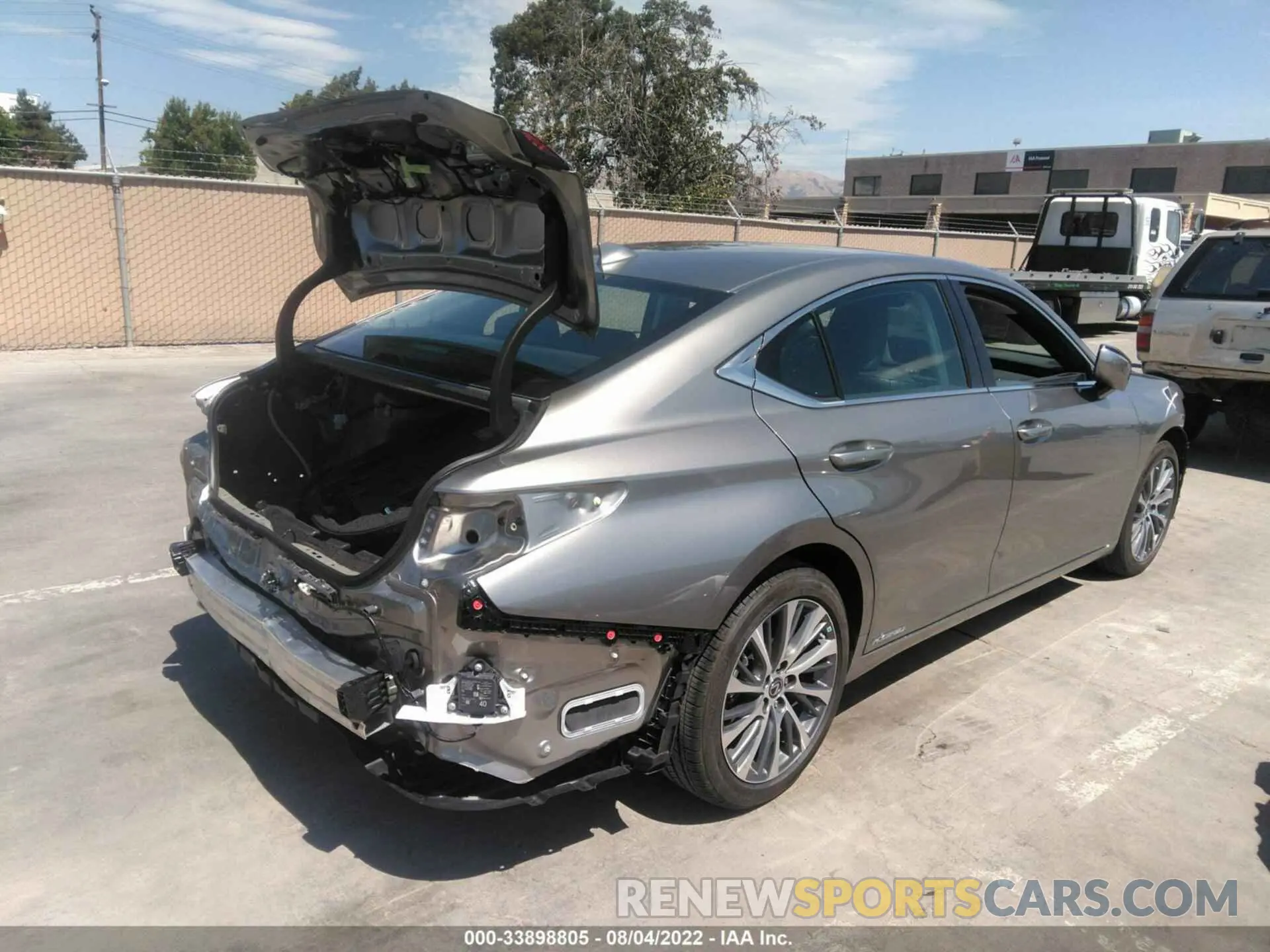 4 fotografías del automóvil dañado 58ADA1C12MU011349 LEXUS ES 2021