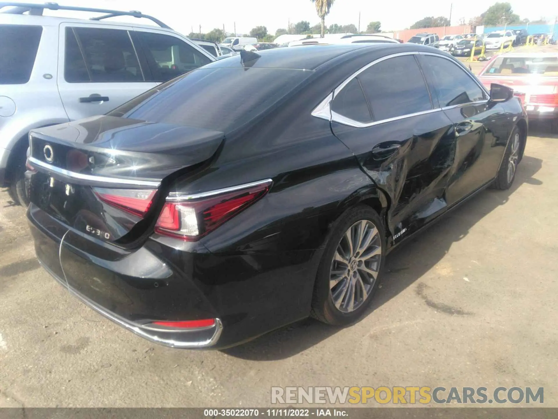 4 fotografías del automóvil dañado 58ADA1C14MU010333 LEXUS ES 2021