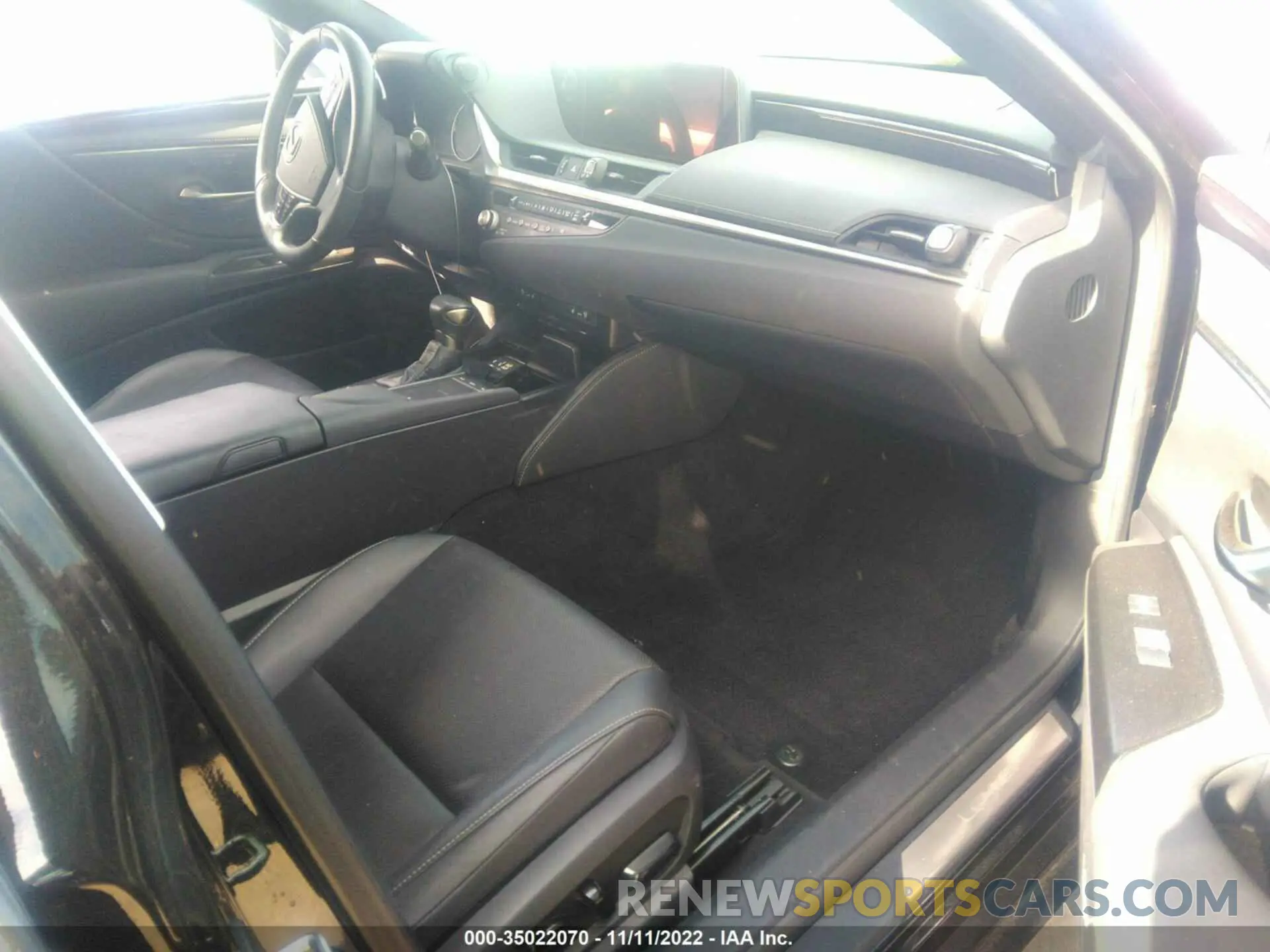5 fotografías del automóvil dañado 58ADA1C14MU010333 LEXUS ES 2021