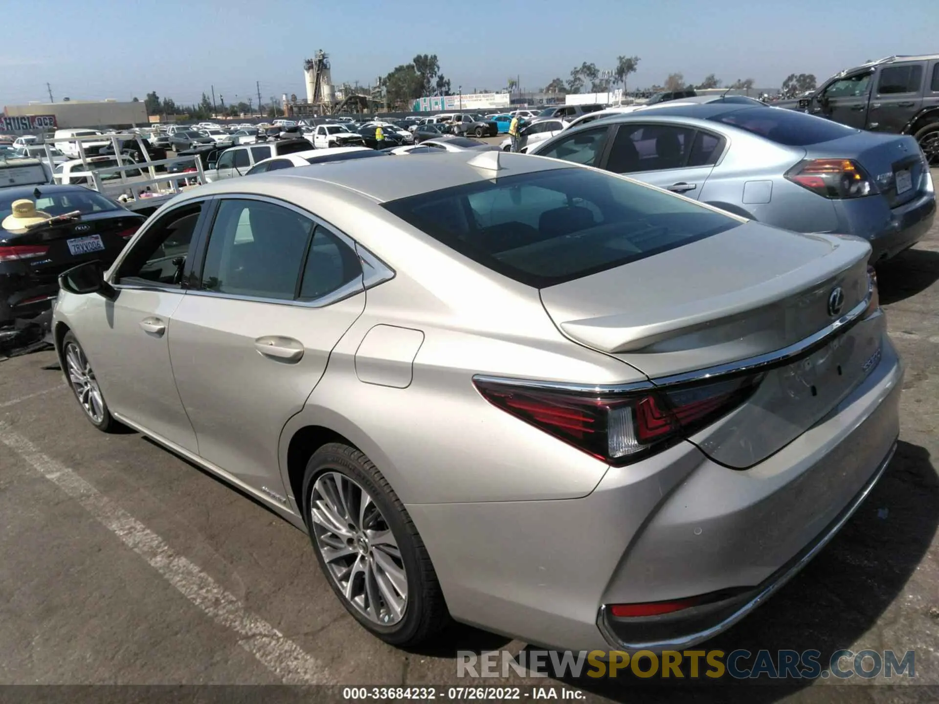 3 fotografías del automóvil dañado 58ADA1C15MU003603 LEXUS ES 2021