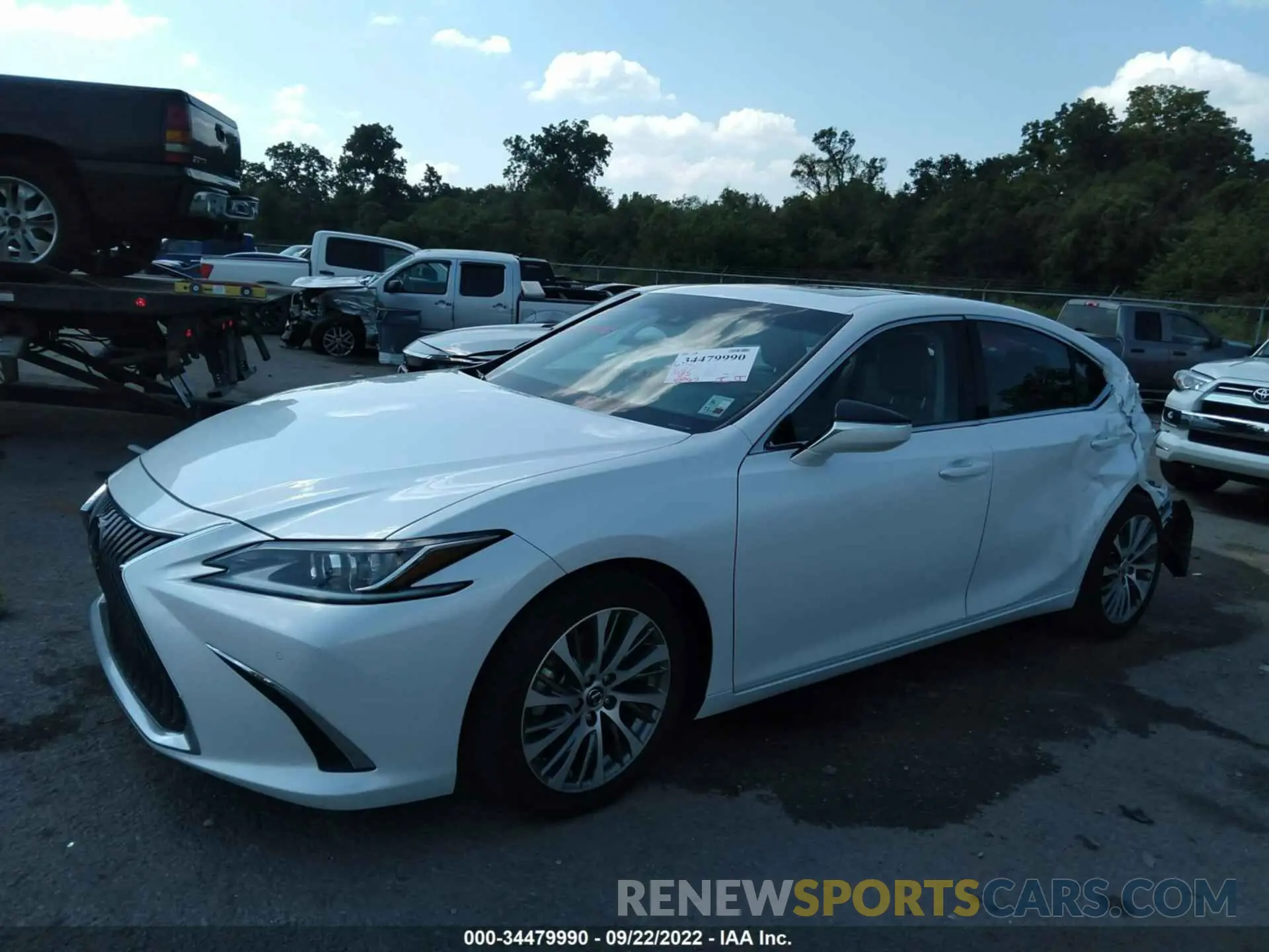 2 fotografías del automóvil dañado 58ADZ1B16MU085366 LEXUS ES 2021