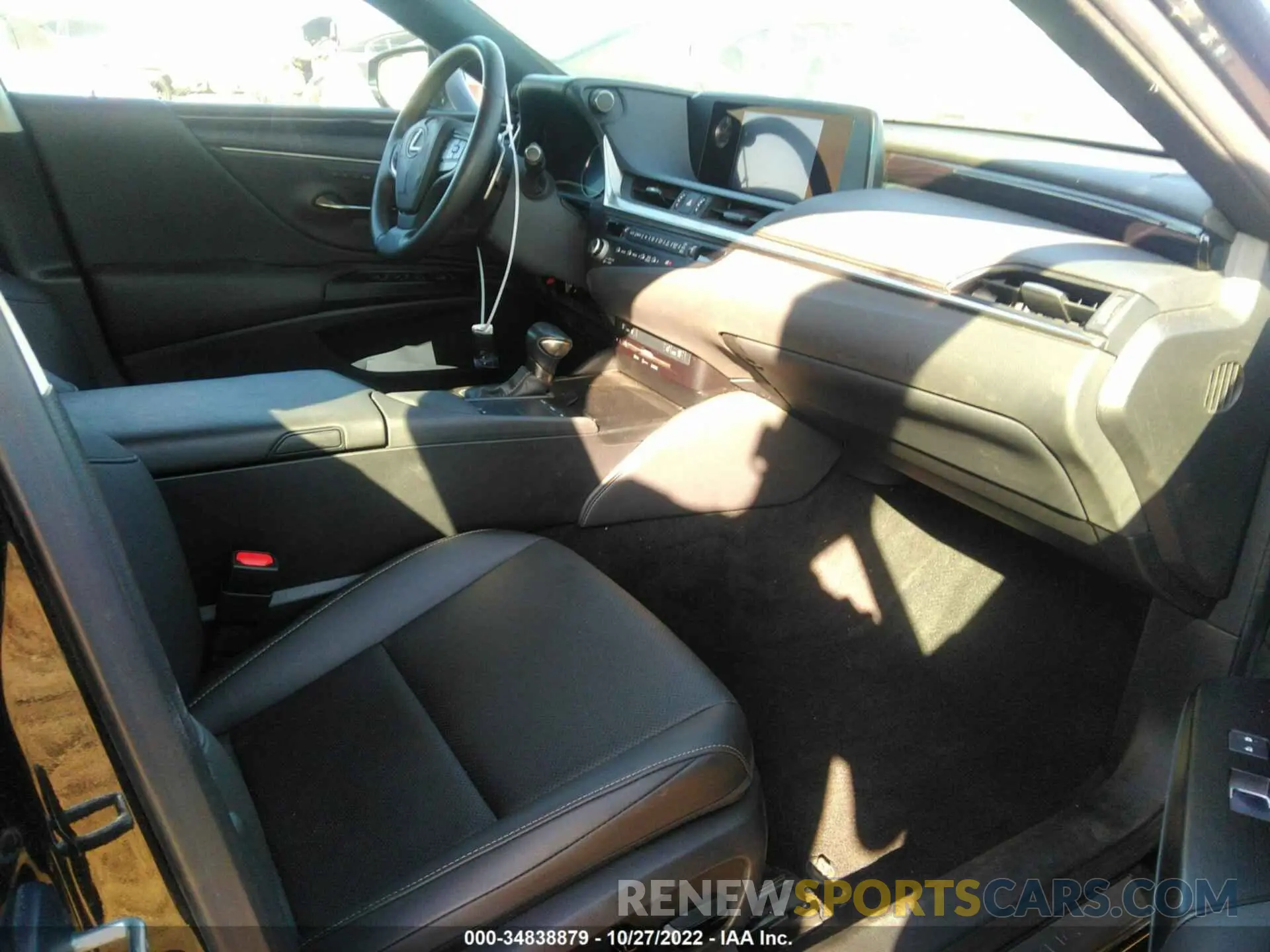 5 fotografías del automóvil dañado 58ADZ1B18MU100062 LEXUS ES 2021