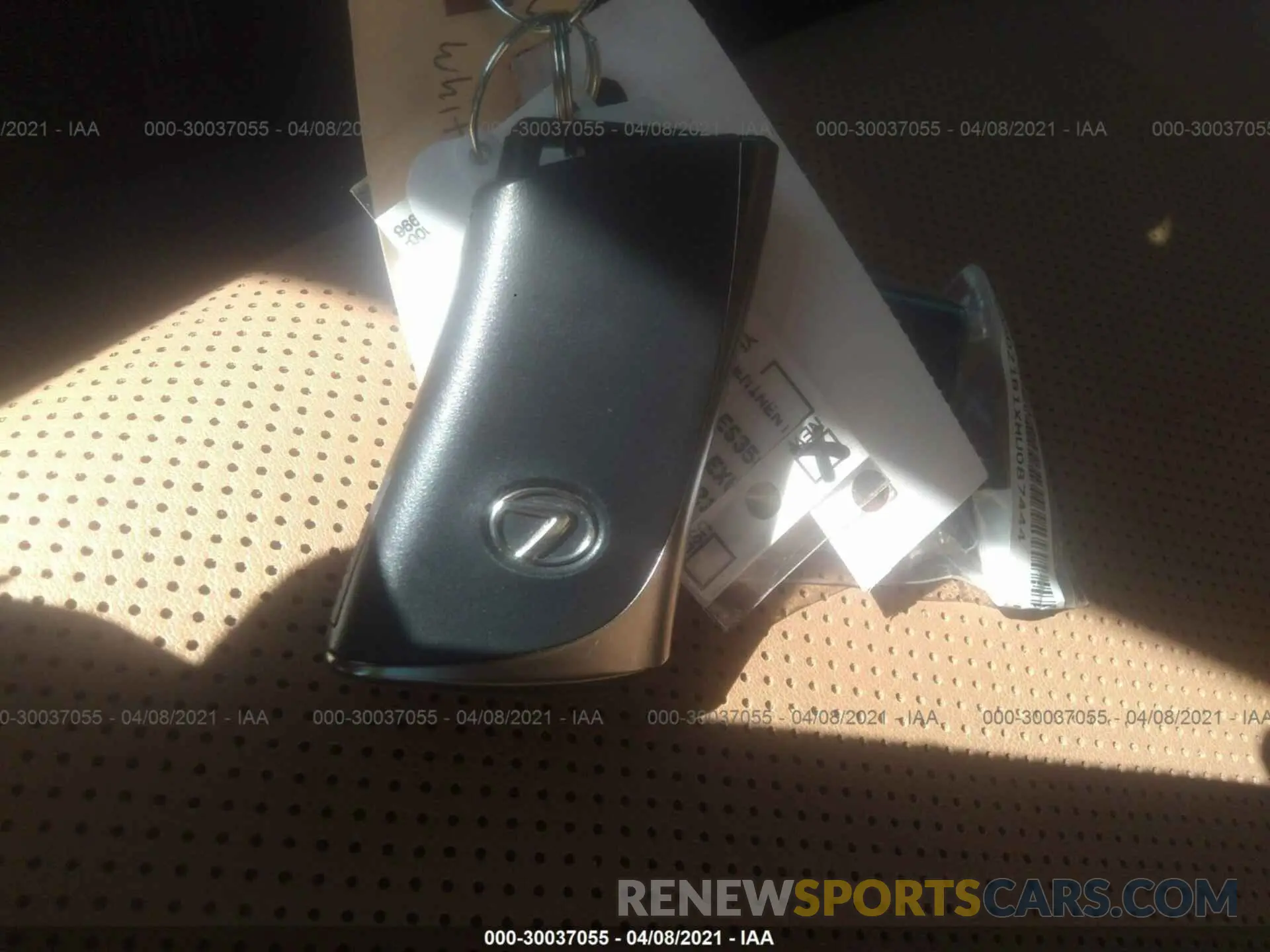 11 fotografías del automóvil dañado 58ADZ1B1XMU087444 LEXUS ES 2021