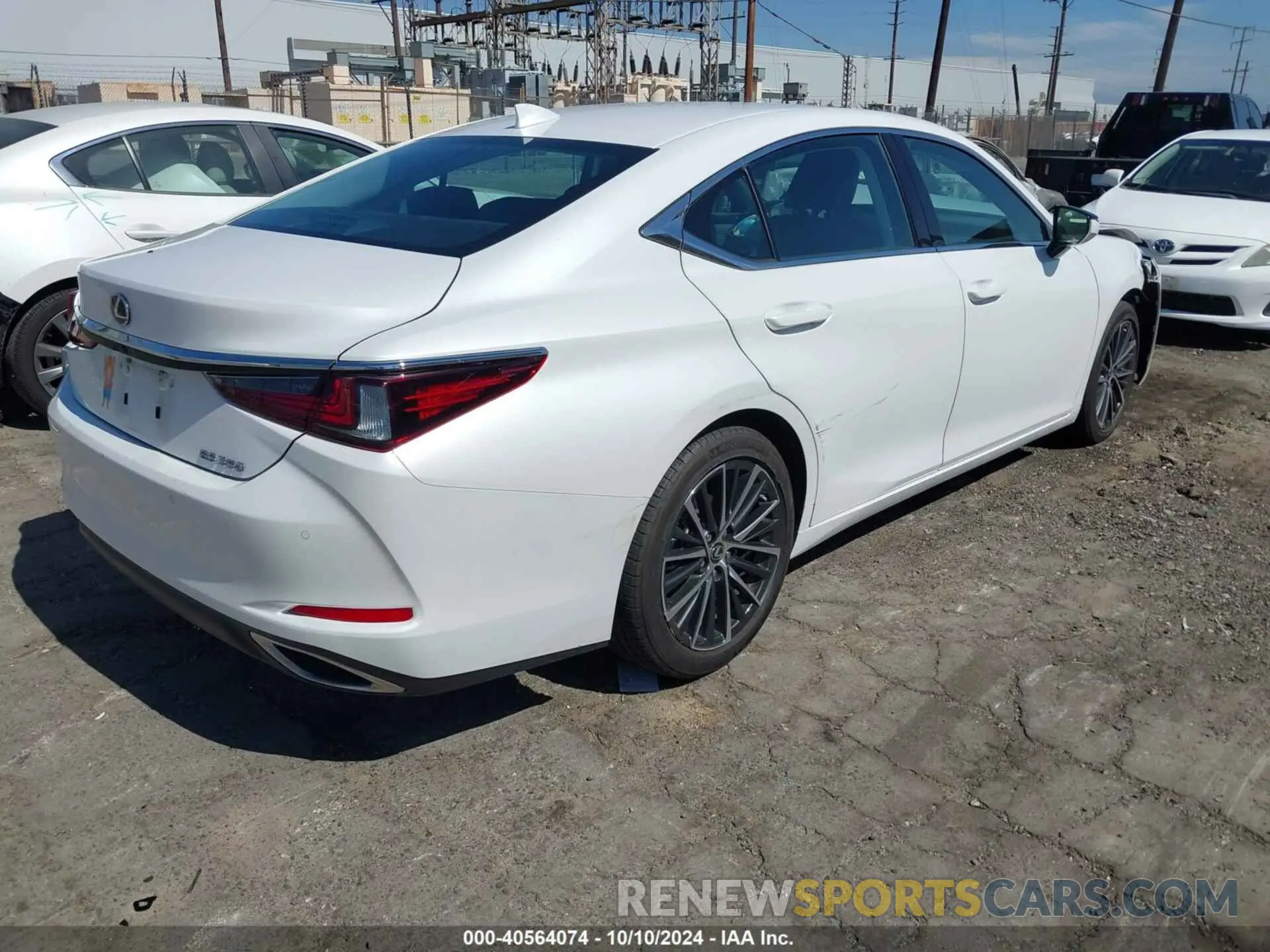 4 fotografías del automóvil dañado 58ADZ1B18PU153302 LEXUS ES 2023