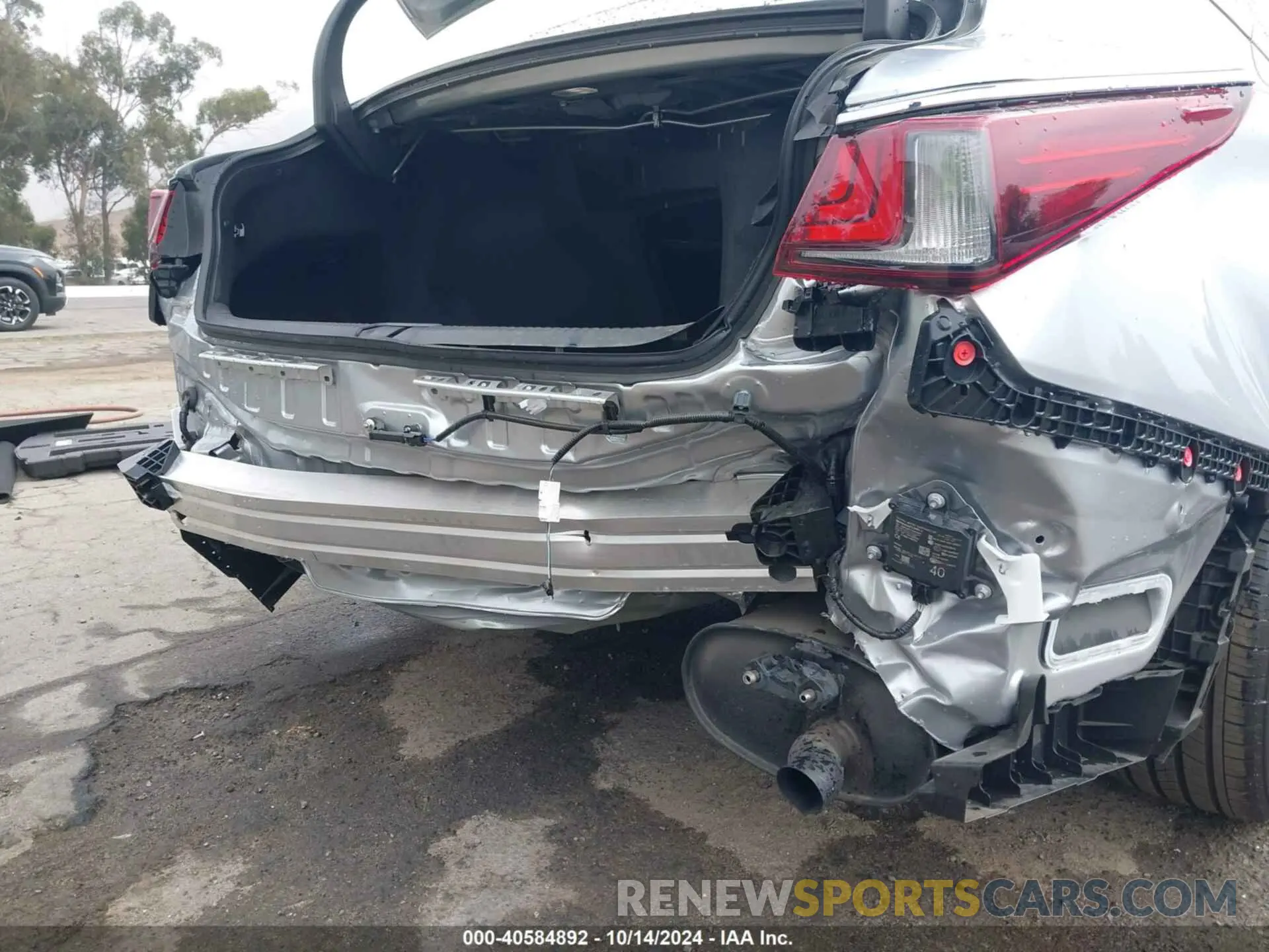 18 fotografías del automóvil dañado 58ADZ1B11RU173667 LEXUS ES 2024
