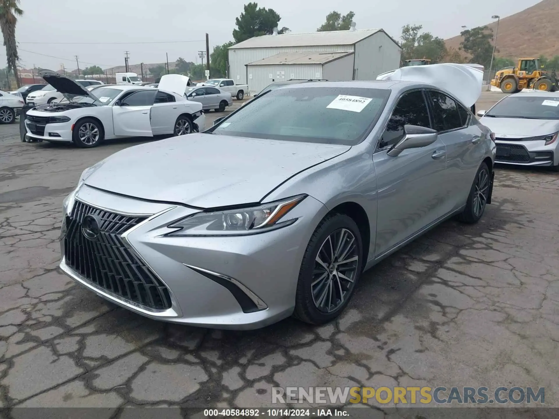 2 fotografías del automóvil dañado 58ADZ1B11RU173667 LEXUS ES 2024