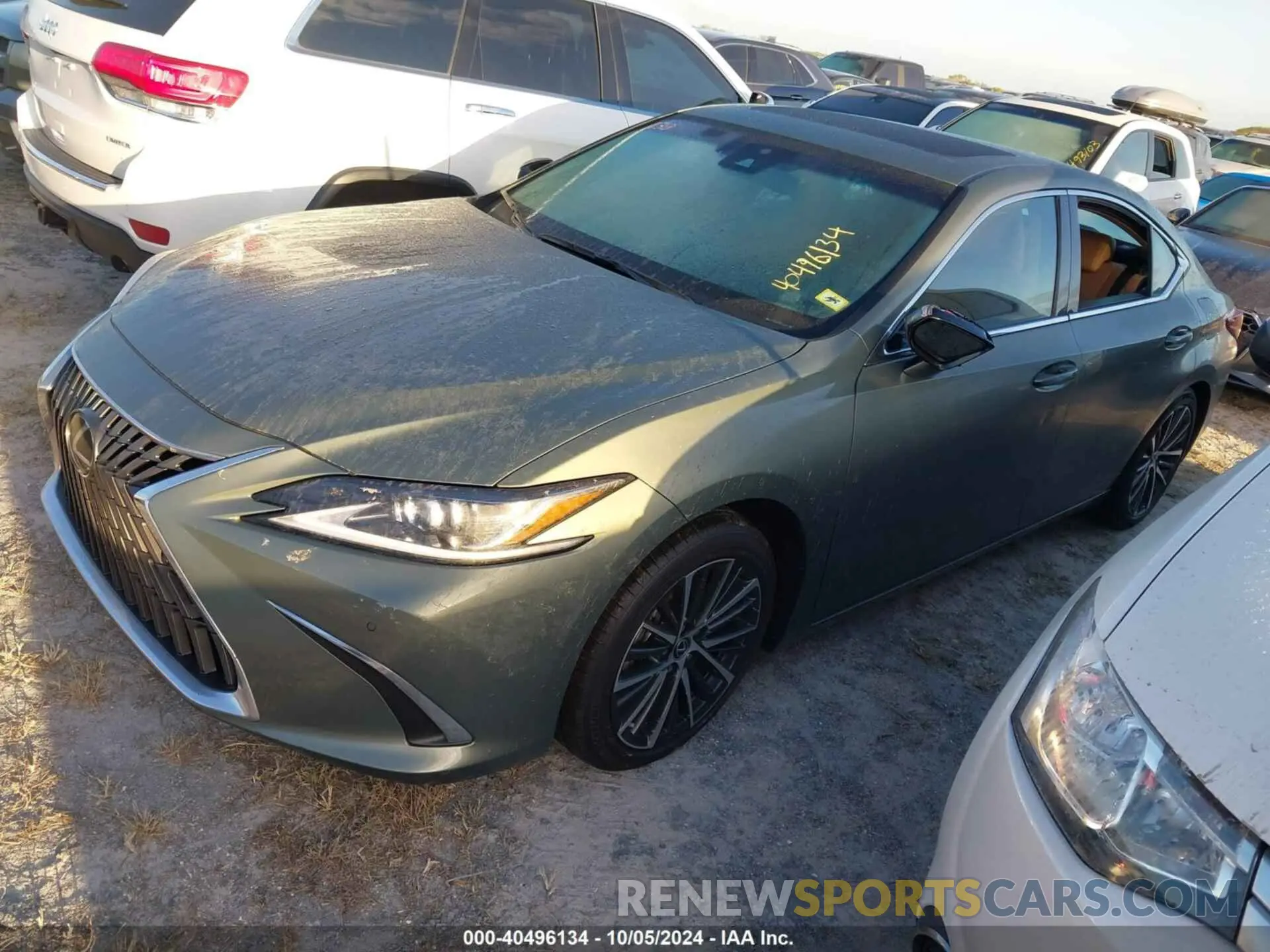 2 fotografías del automóvil dañado 58ADZ1B17RU180879 LEXUS ES 2024