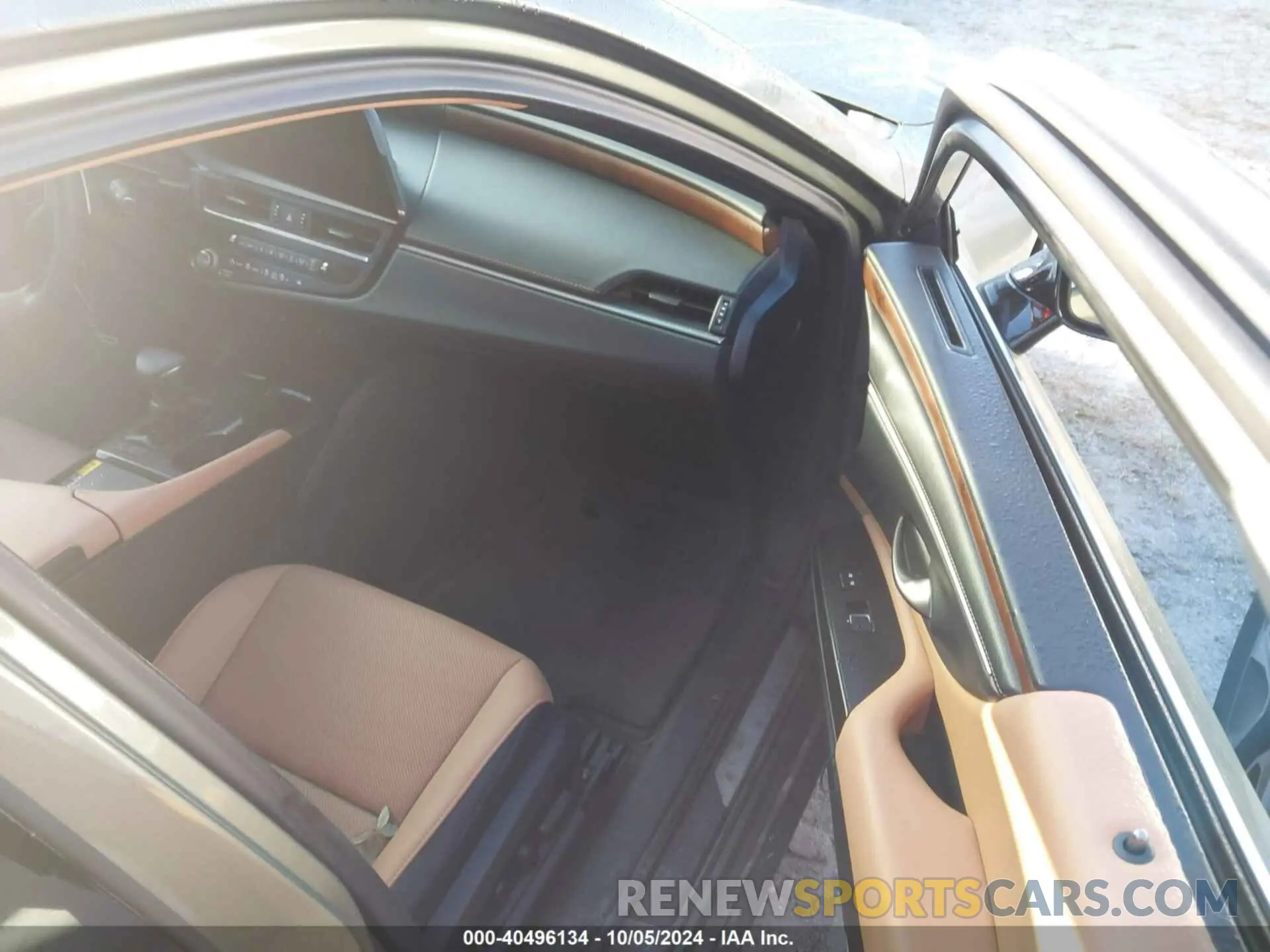 5 fotografías del automóvil dañado 58ADZ1B17RU180879 LEXUS ES 2024