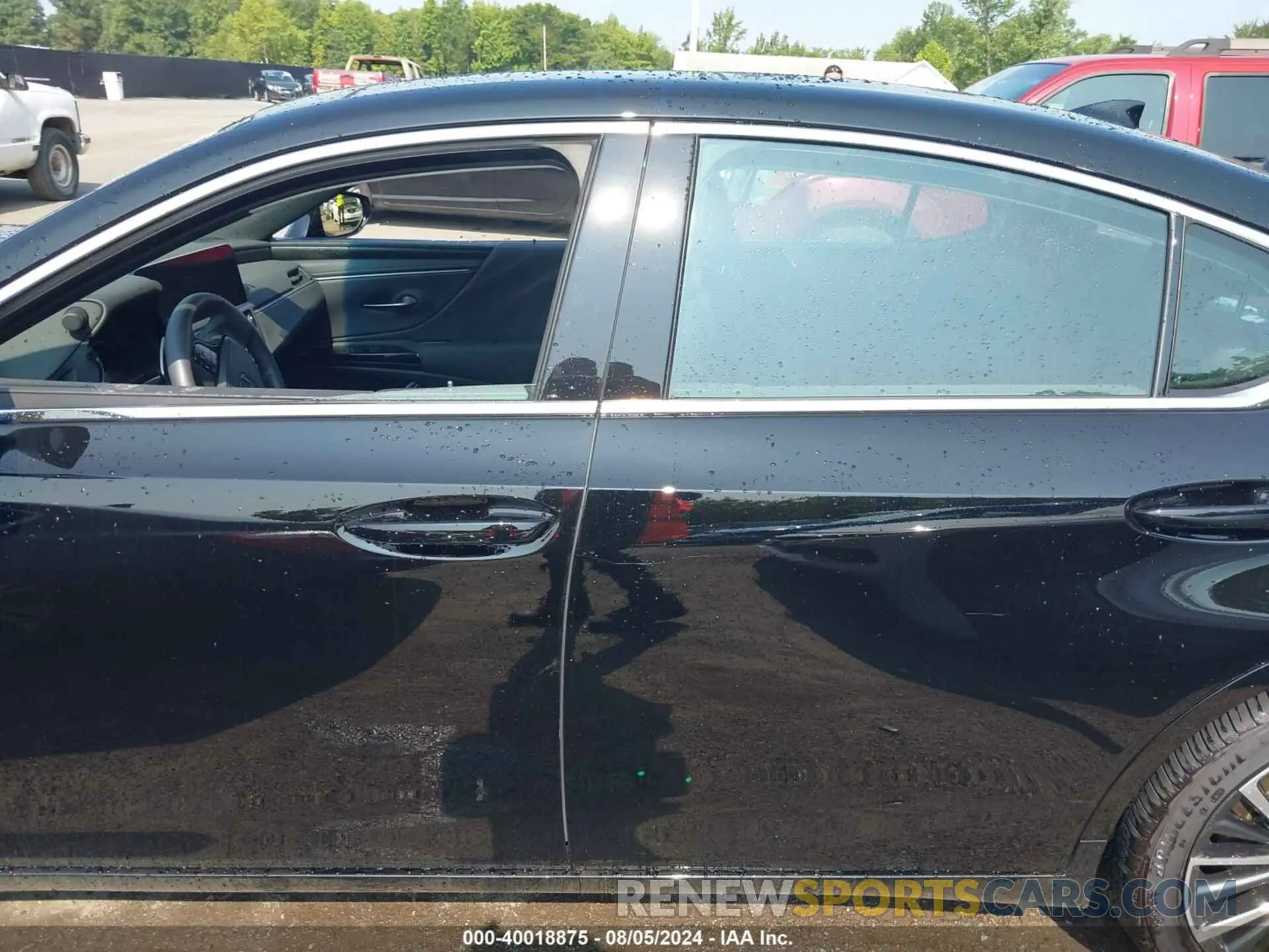 14 fotografías del automóvil dañado 58ADZ1B1XRU170525 LEXUS ES 2024