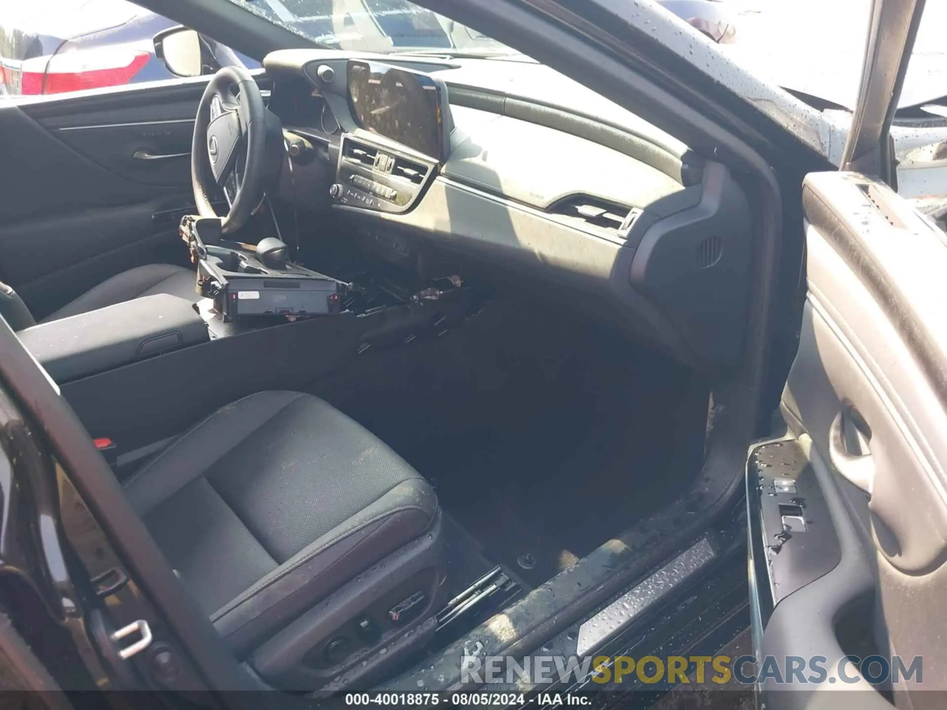 5 fotografías del automóvil dañado 58ADZ1B1XRU170525 LEXUS ES 2024