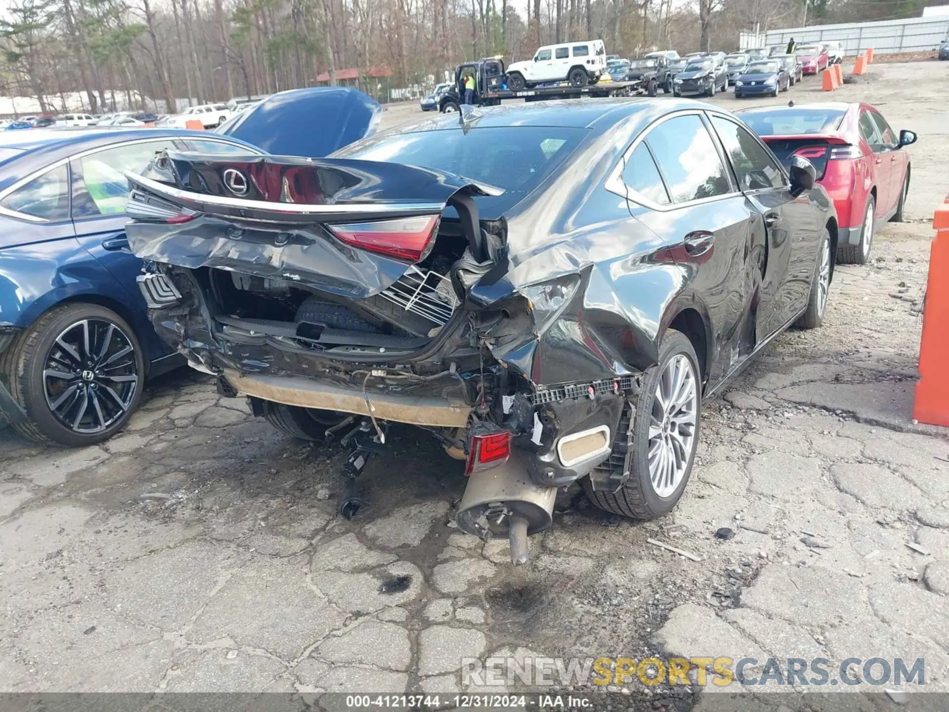 4 fotografías del automóvil dañado 58AD11D10MU003605 LEXUS ES 250 2021