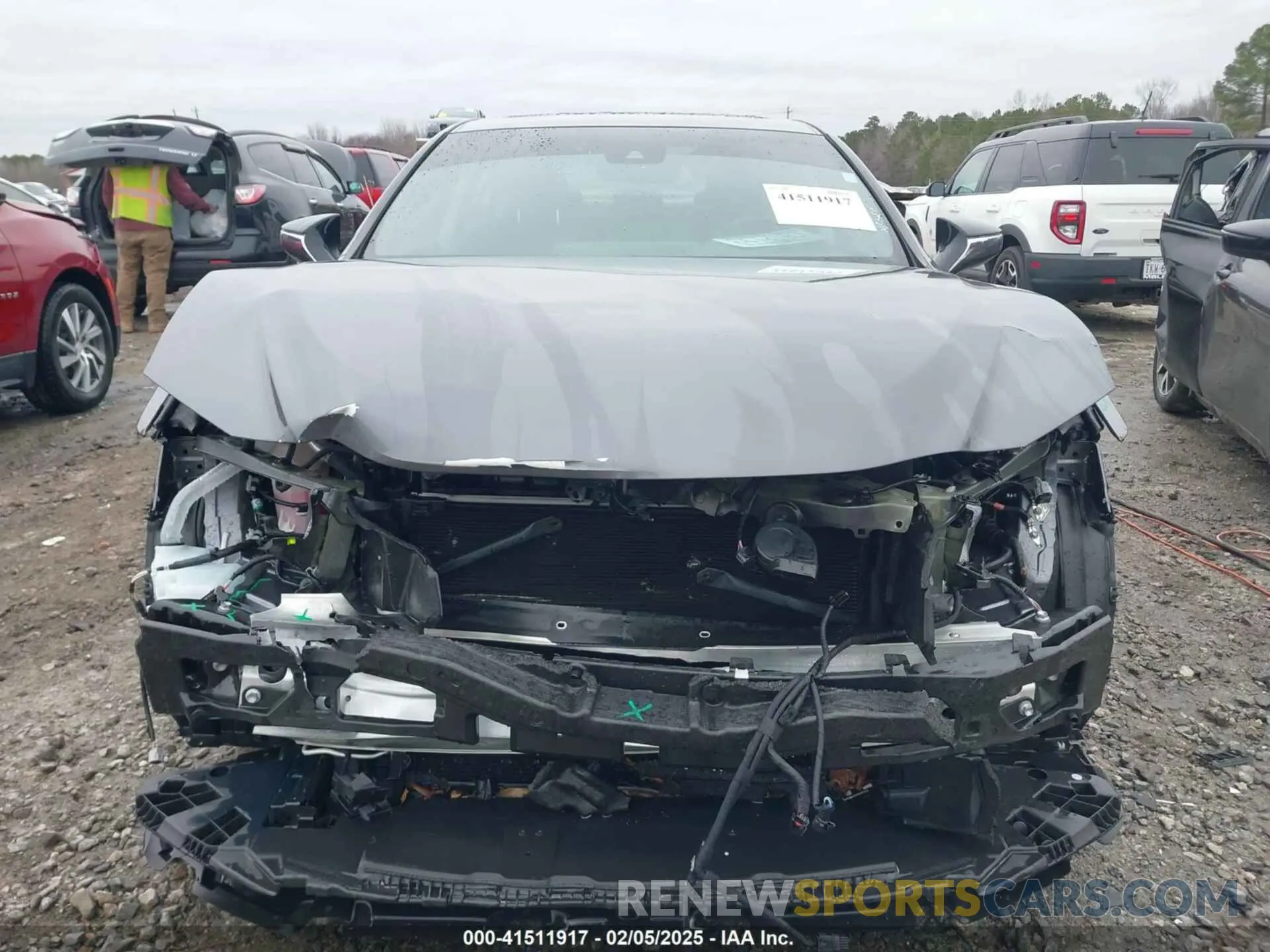 13 fotografías del automóvil dañado 58AD11D11MU002981 LEXUS ES 250 2021