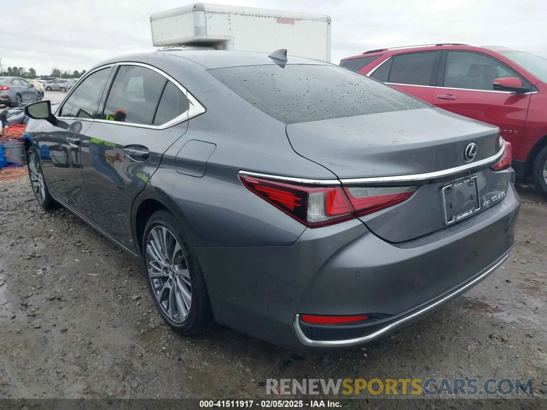 3 fotografías del automóvil dañado 58AD11D11MU002981 LEXUS ES 250 2021