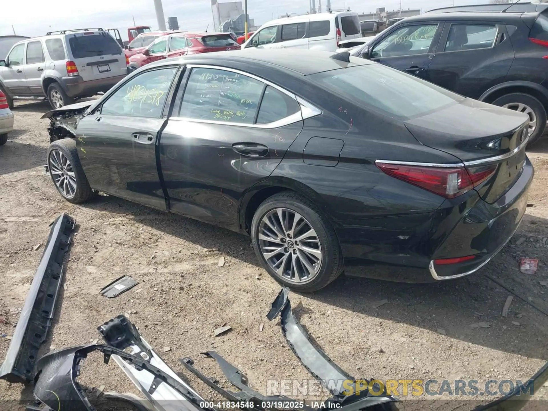 3 fotografías del automóvil dañado 58AD11D11MU007601 LEXUS ES 250 2021