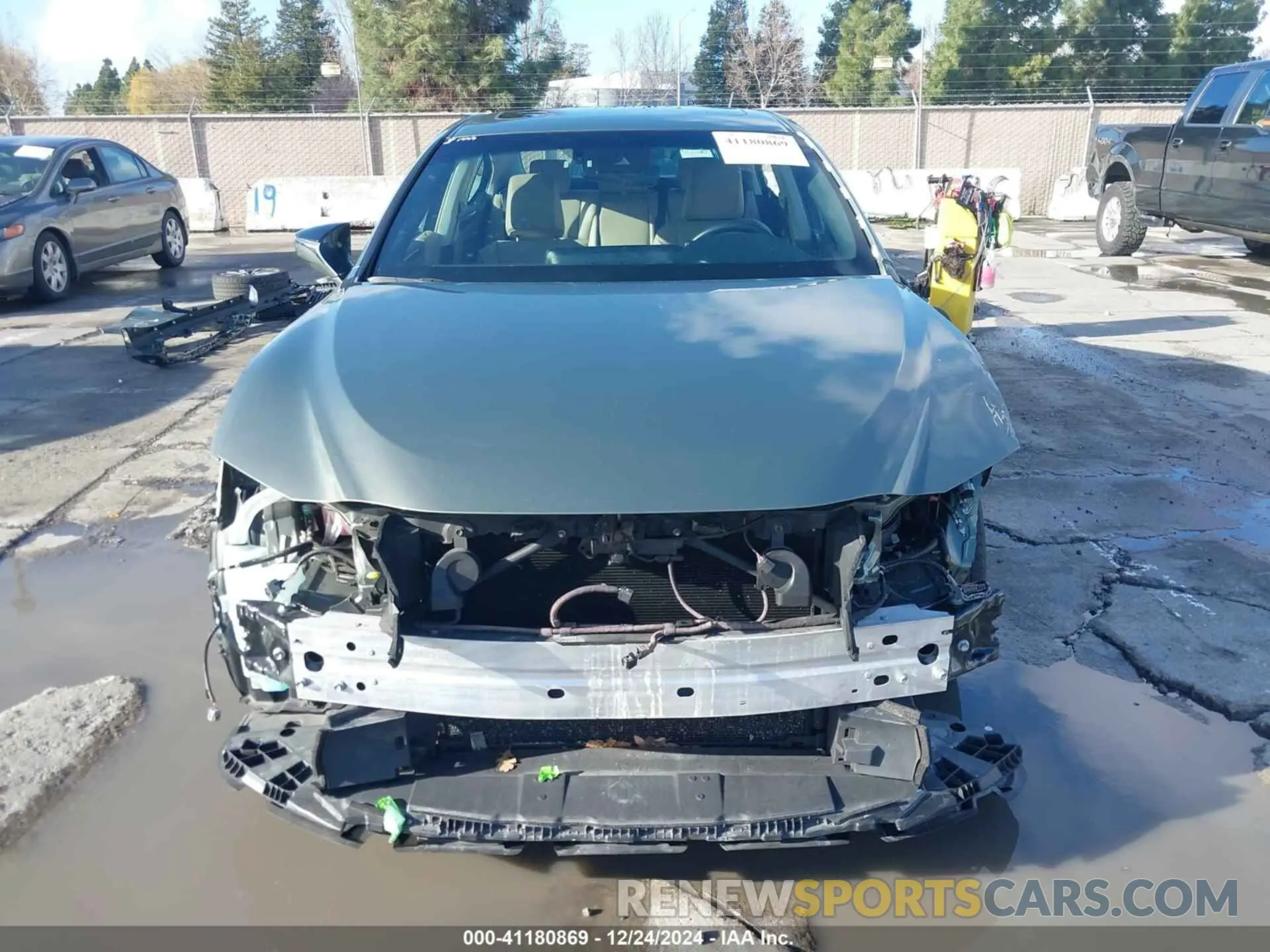 13 fotografías del automóvil dañado 58AD11D13MU004425 LEXUS ES 250 2021