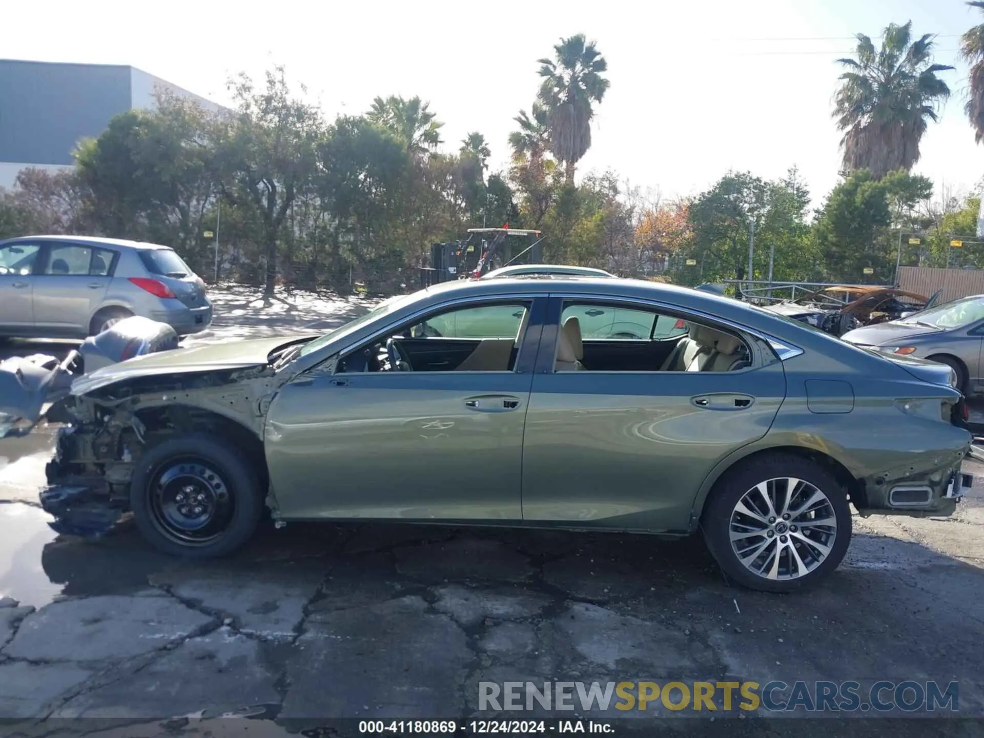 15 fotografías del automóvil dañado 58AD11D13MU004425 LEXUS ES 250 2021