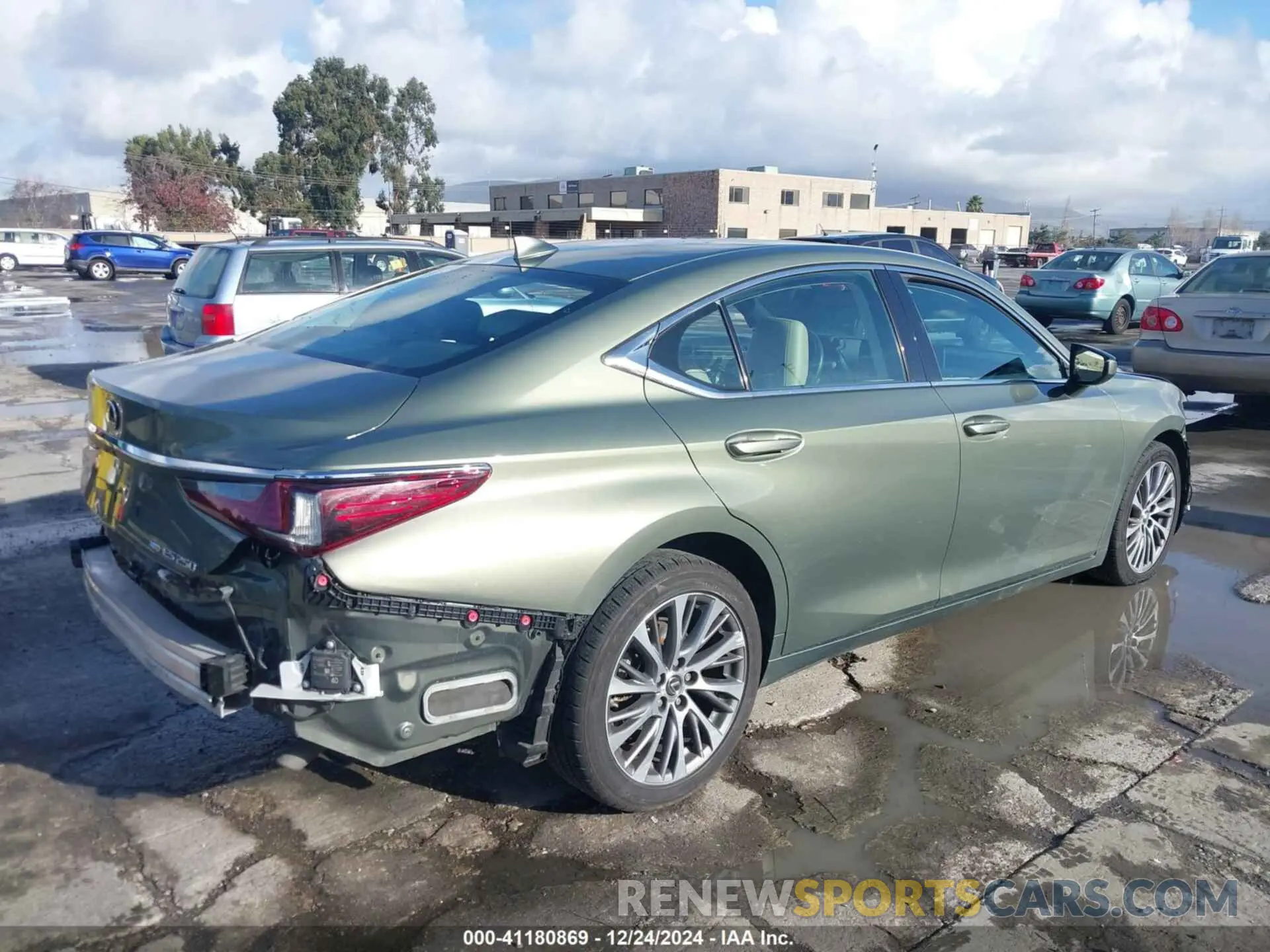 4 fotografías del automóvil dañado 58AD11D13MU004425 LEXUS ES 250 2021
