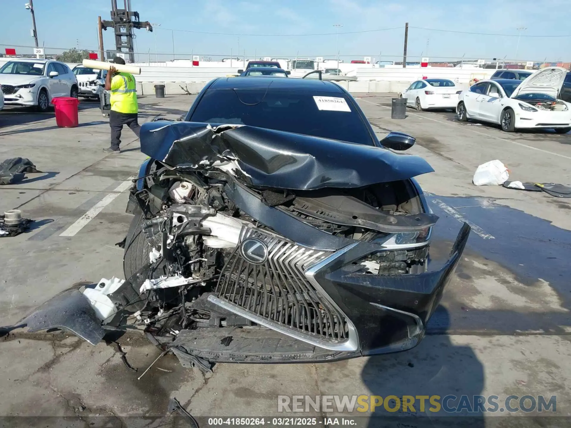 6 fotografías del automóvil dañado 58AD11D16MU002636 LEXUS ES 250 2021