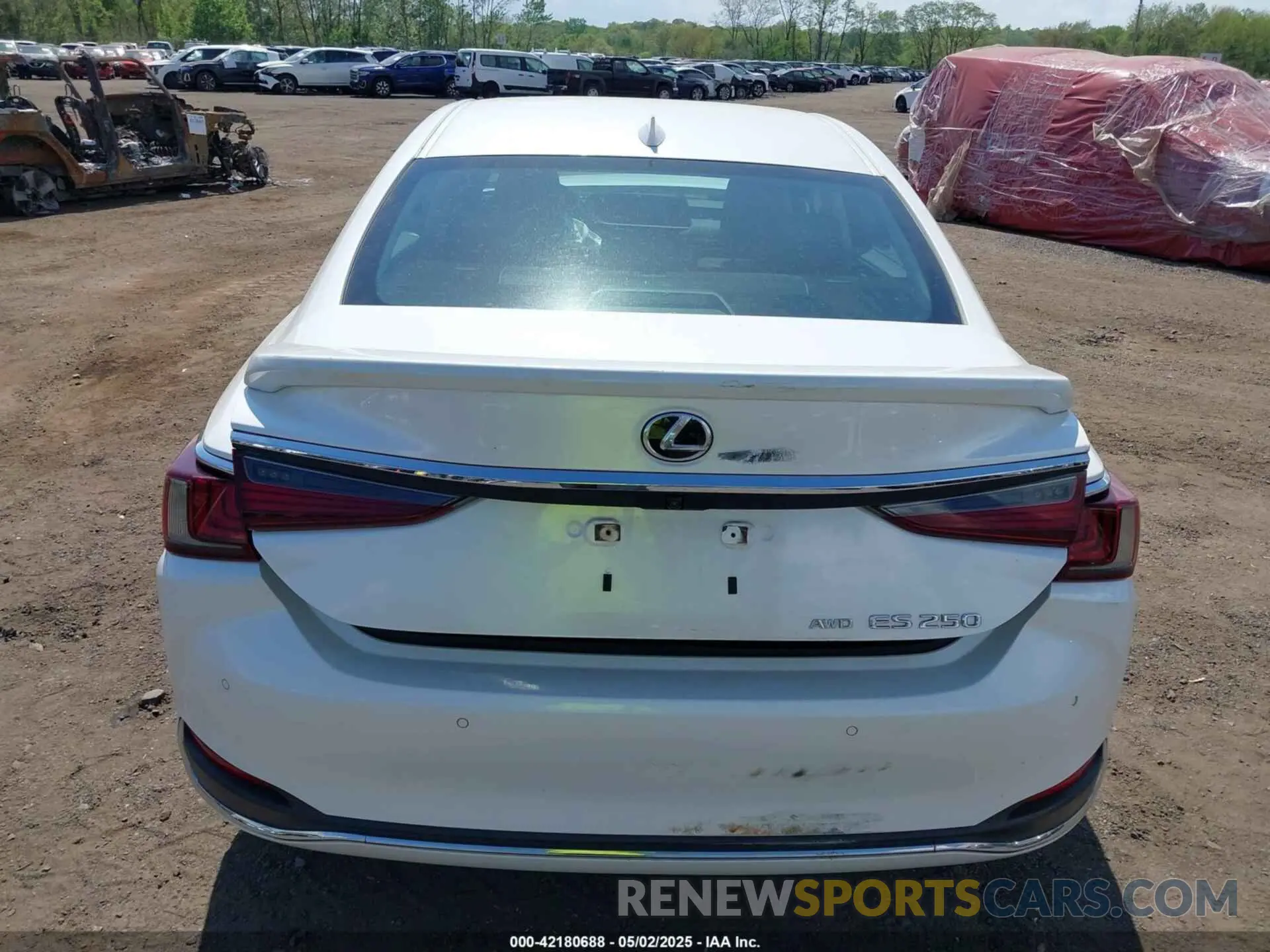 16 fotografías del automóvil dañado 58AD11D17MU005321 LEXUS ES 250 2021