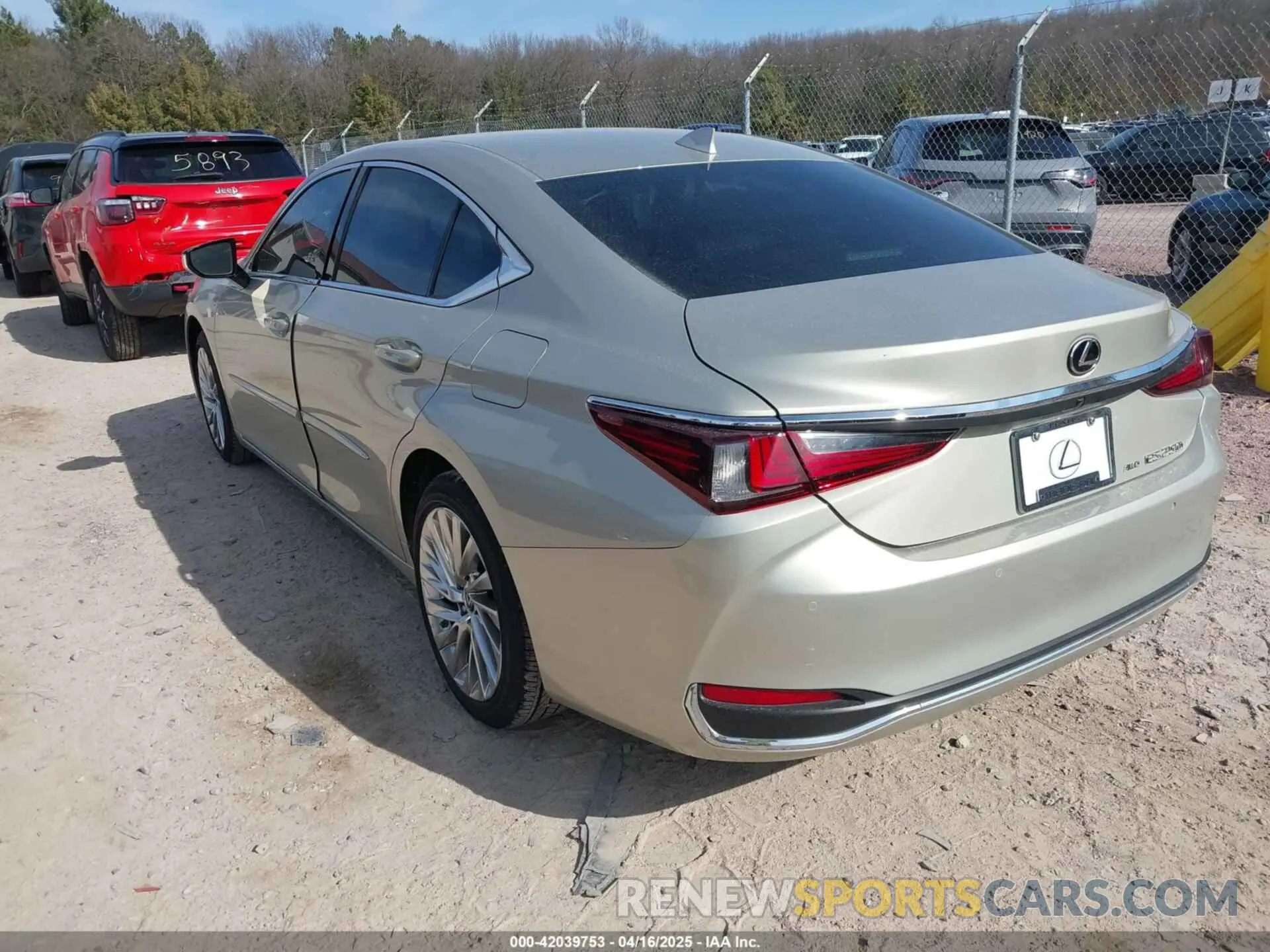 3 fotografías del automóvil dañado 58AF11D10MU004987 LEXUS ES 250 2021