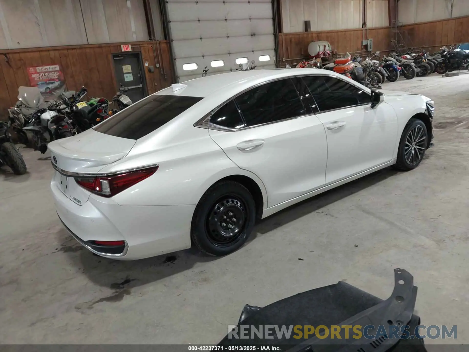 4 fotografías del automóvil dañado 58AD11D17NU009340 LEXUS ES 250 2022
