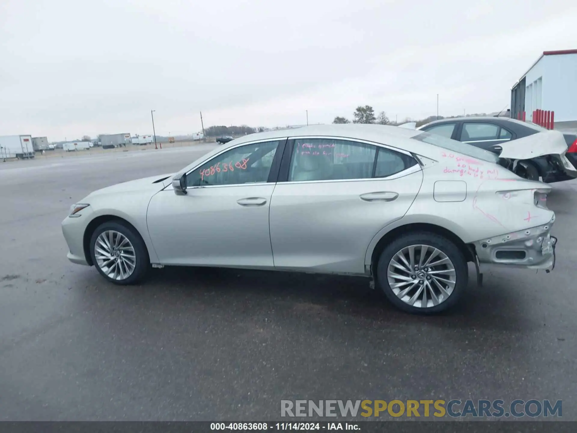14 fotografías del automóvil dañado 58AE11D19NU008842 LEXUS ES 250 2022