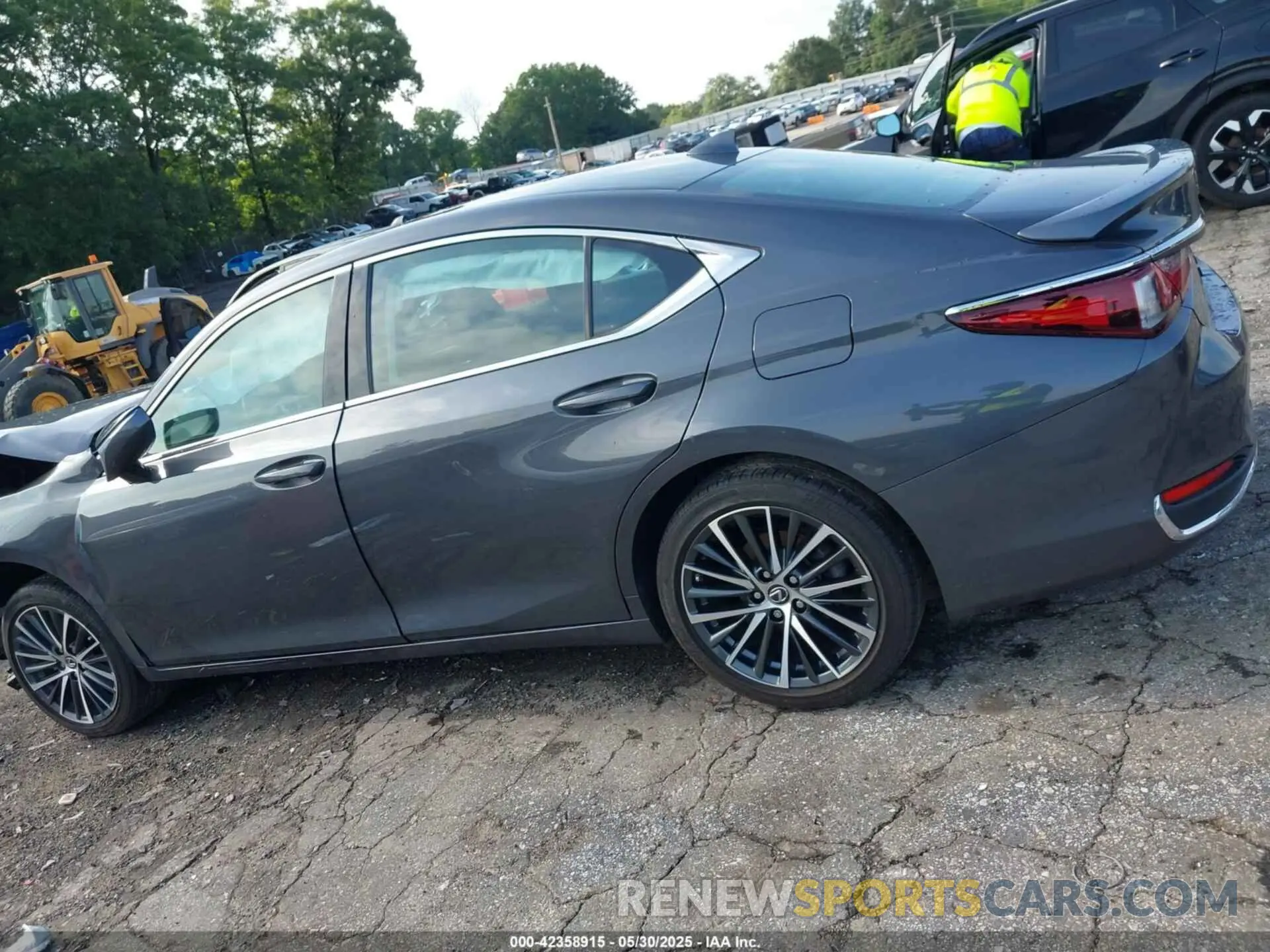 14 fotografías del automóvil dañado 58AD11D16PU011969 LEXUS ES 250 2023