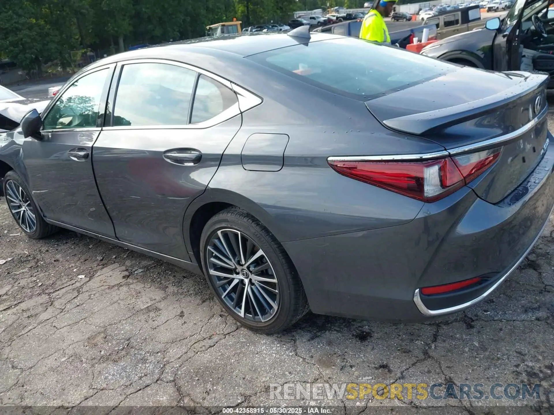 3 fotografías del automóvil dañado 58AD11D16PU011969 LEXUS ES 250 2023