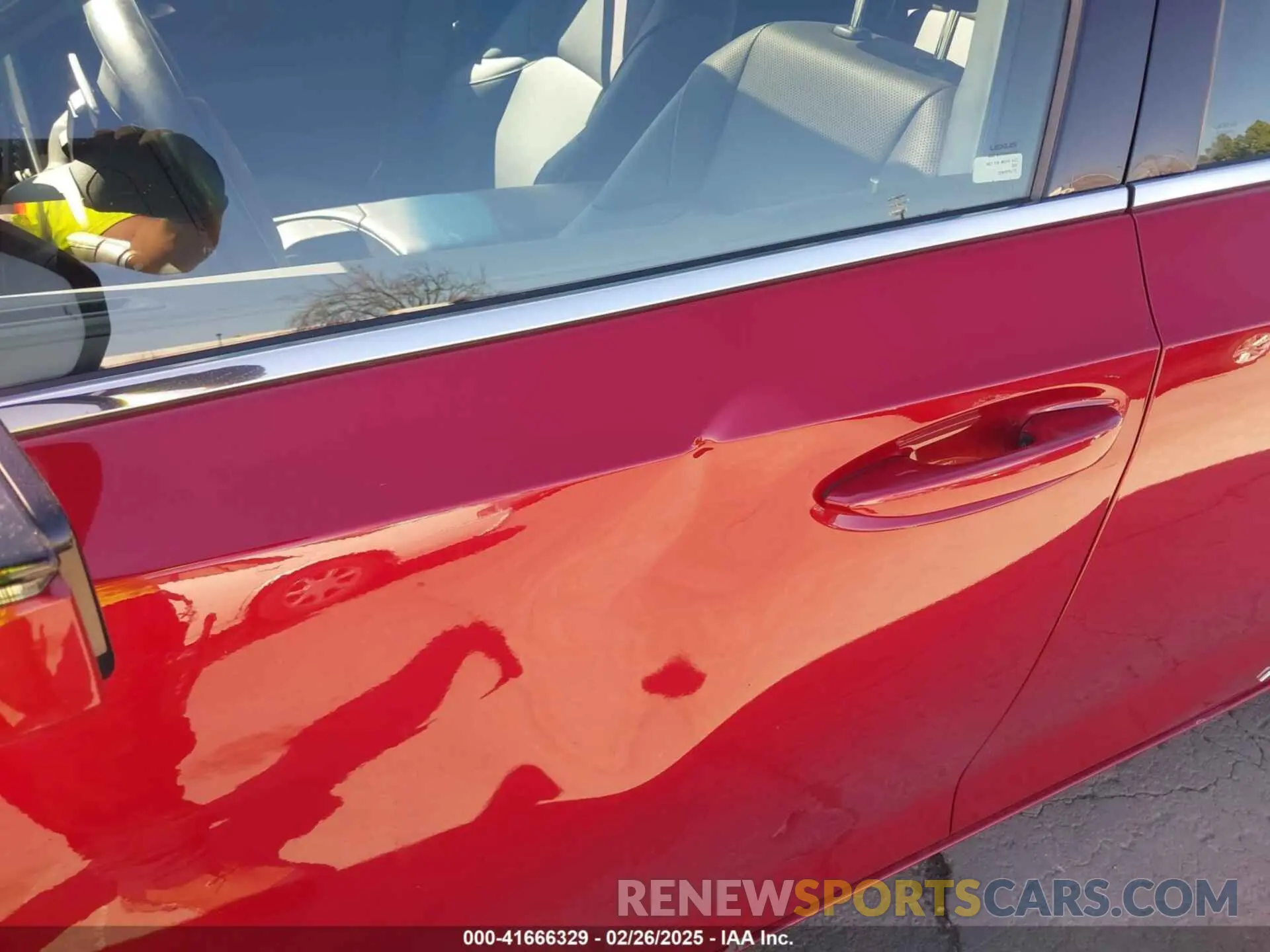 18 fotografías del automóvil dañado 58AB21B13KU001903 LEXUS ES 300H 2019
