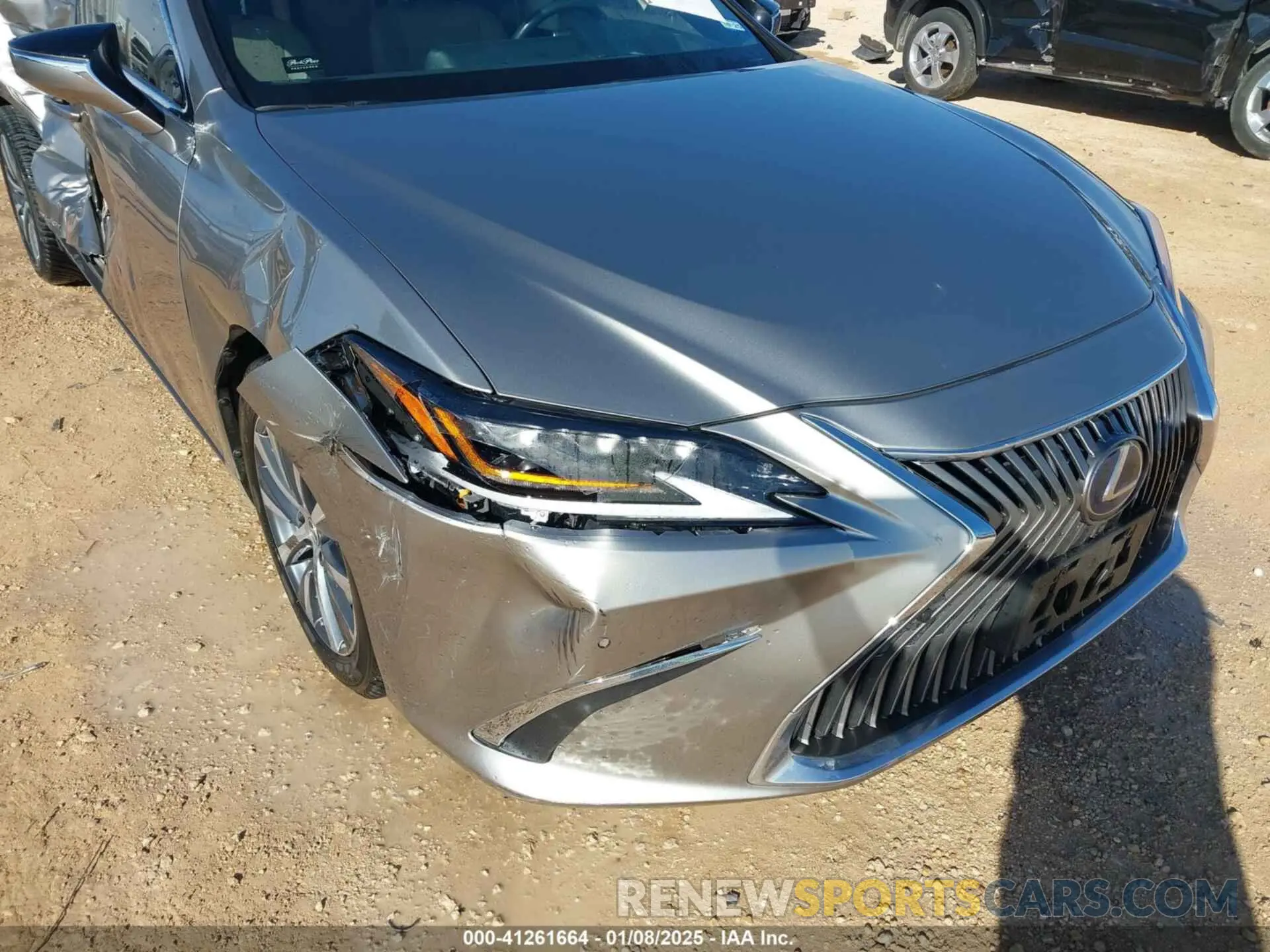 17 fotografías del automóvil dañado 58AB21B17KU002911 LEXUS ES 300H 2019