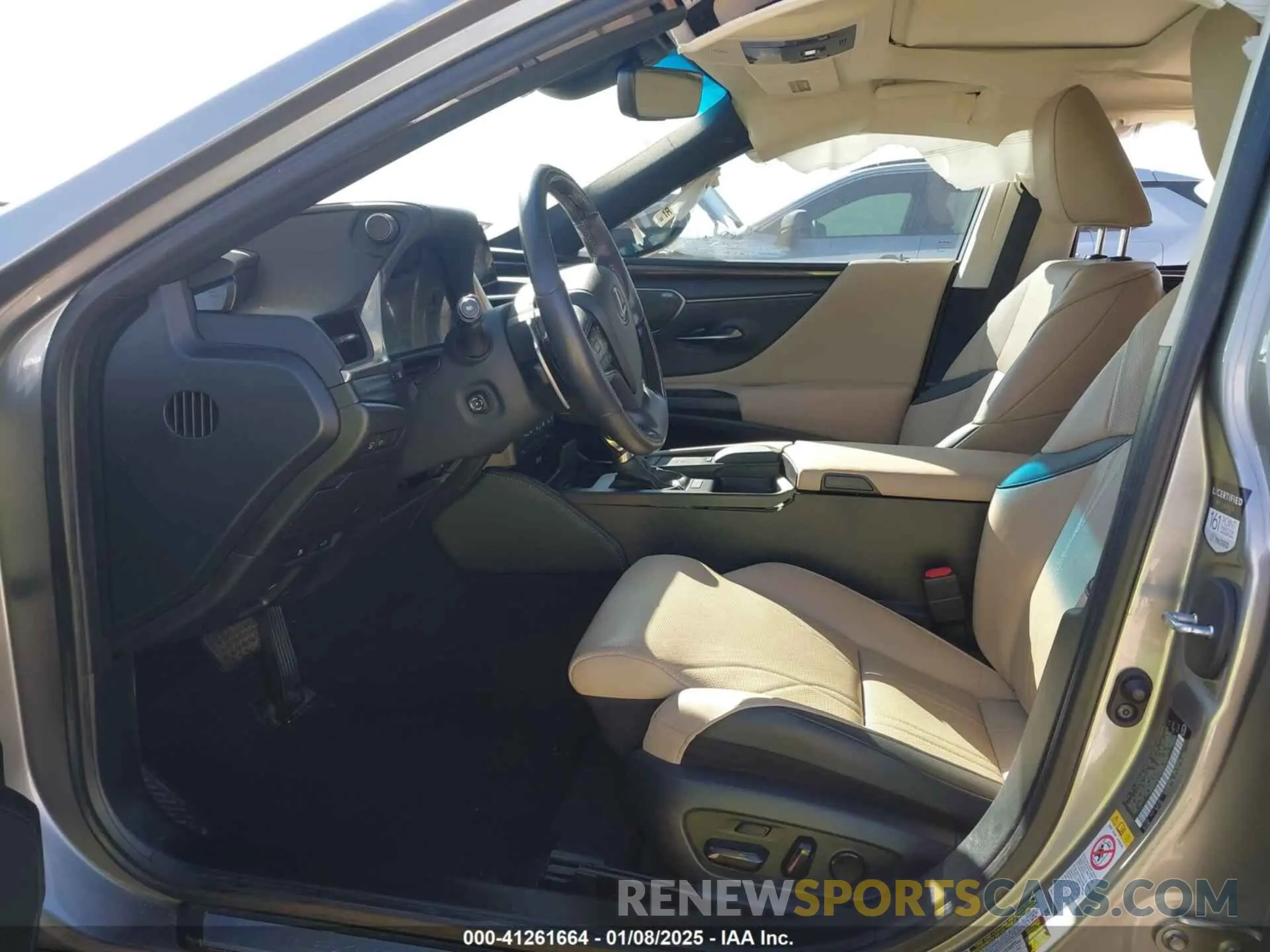 5 fotografías del automóvil dañado 58AB21B17KU002911 LEXUS ES 300H 2019