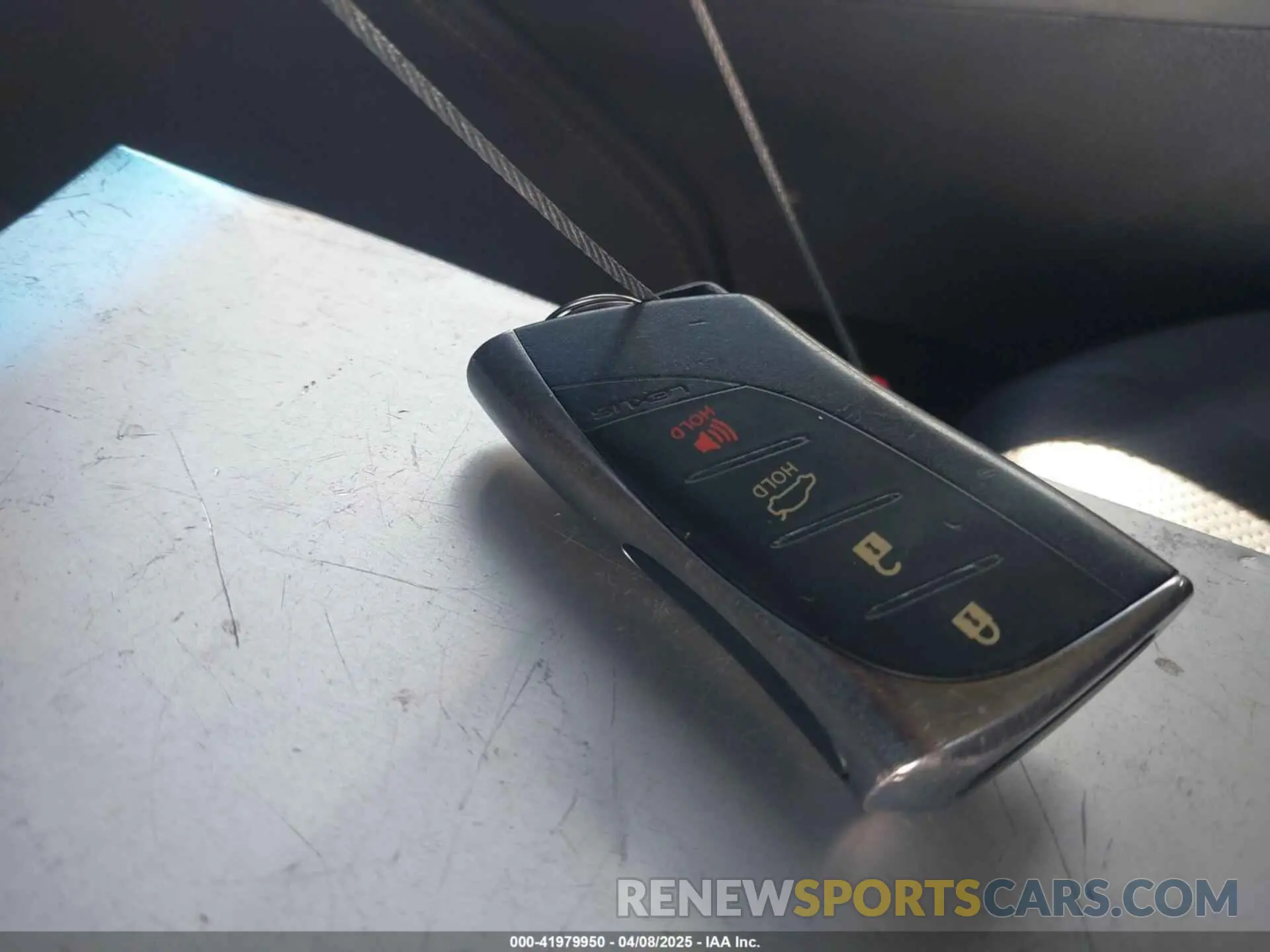 11 fotografías del automóvil dañado JTHB21B10K2036789 LEXUS ES 300H 2019
