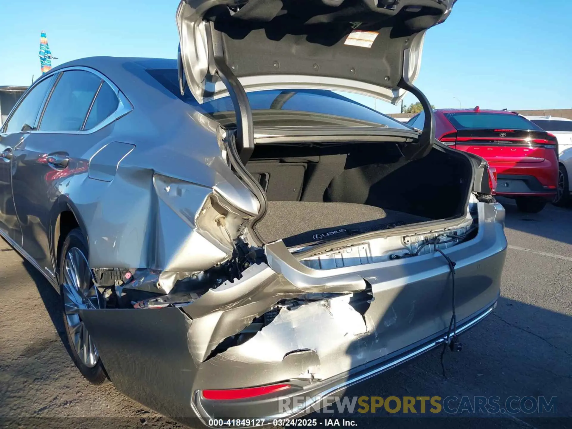 6 fotografías del automóvil dañado JTHB21B10K2043757 LEXUS ES 300H 2019