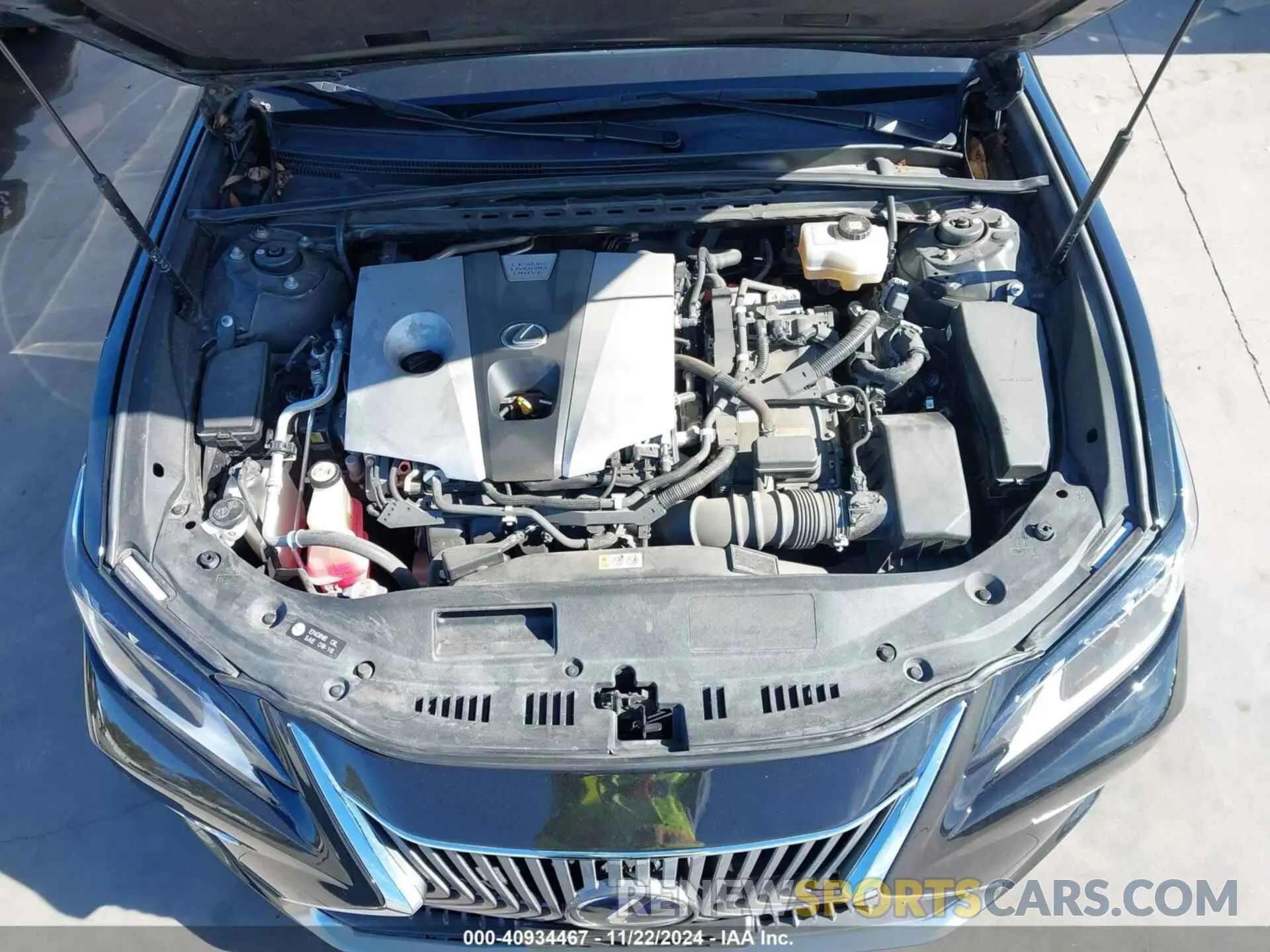 10 fotografías del automóvil dañado JTHB21B15K2002072 LEXUS ES 300H 2019