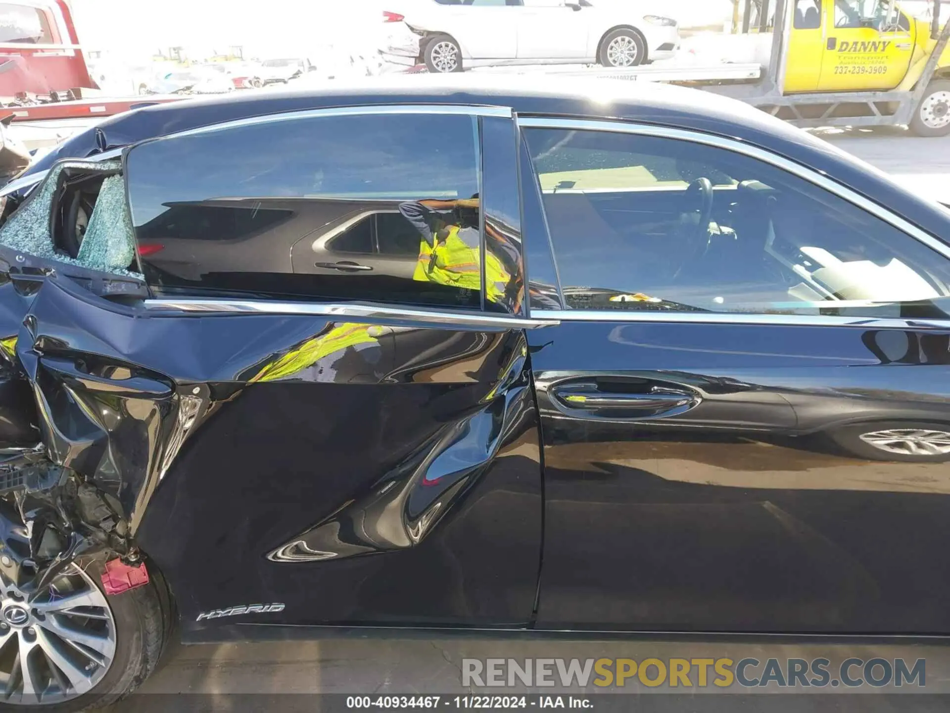 13 fotografías del automóvil dañado JTHB21B15K2002072 LEXUS ES 300H 2019