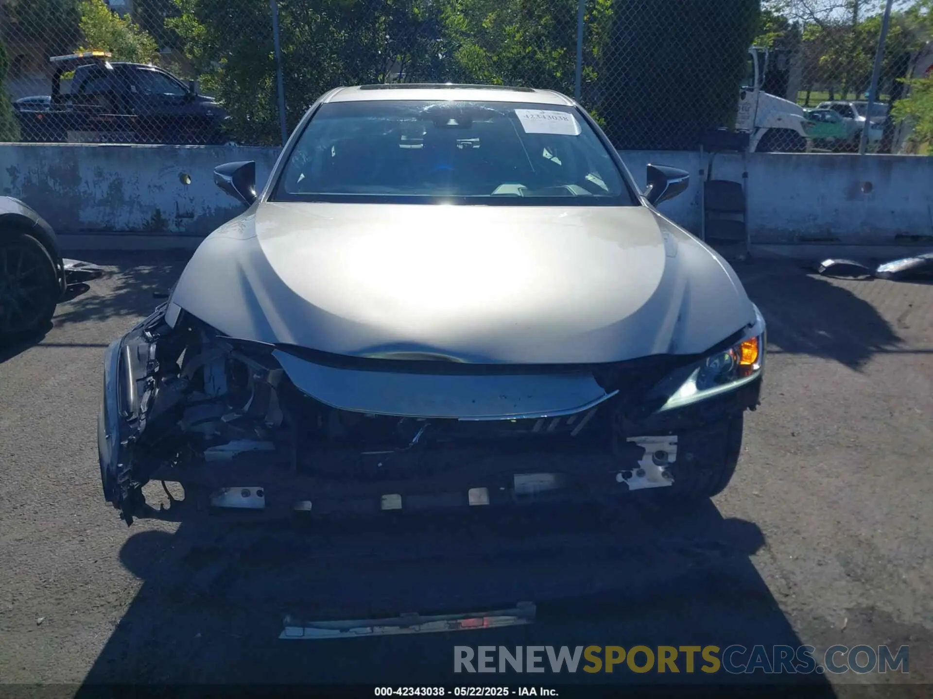 13 fotografías del automóvil dañado JTHB21B15K2031457 LEXUS ES 300H 2019