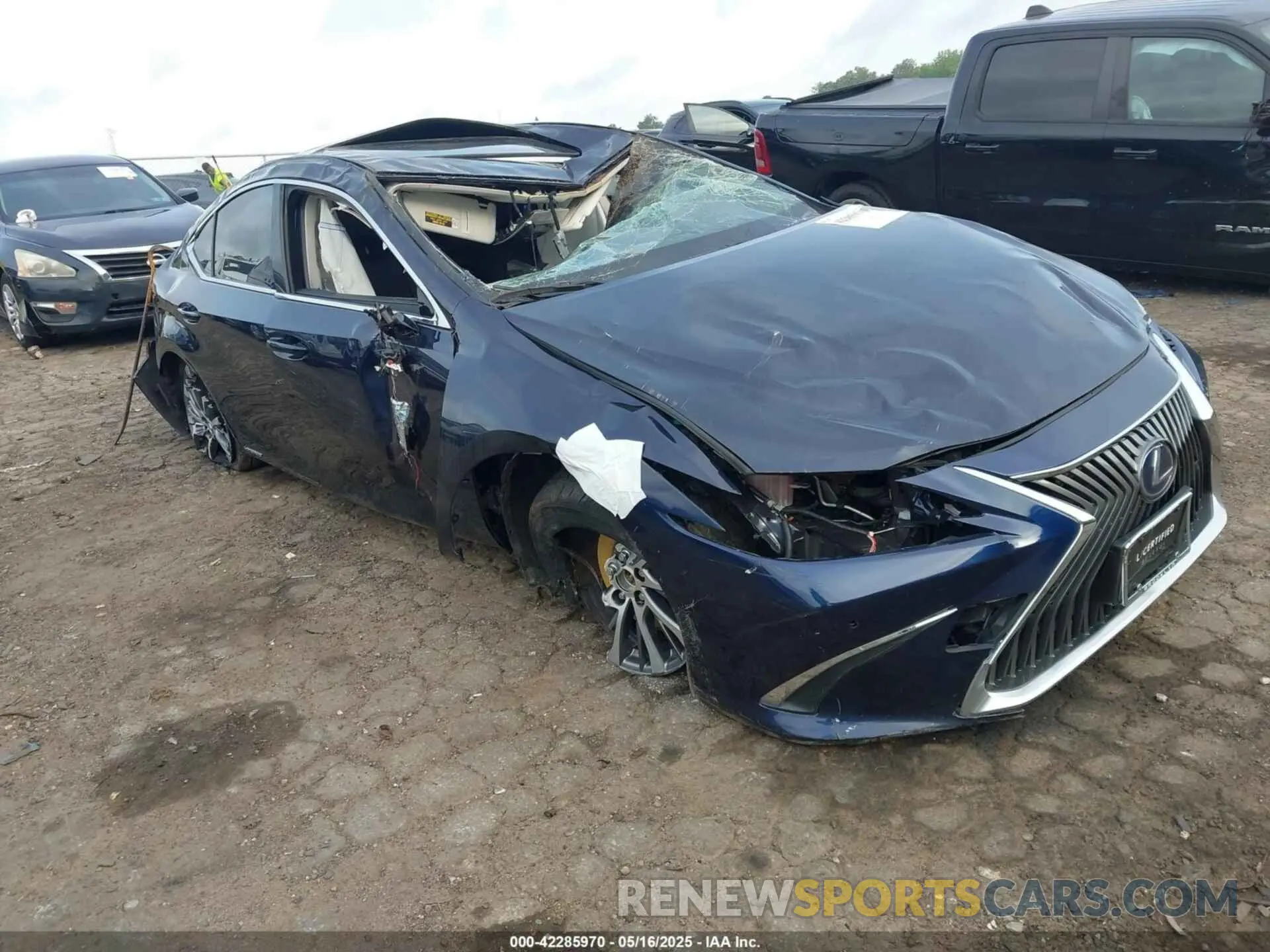 1 fotografías del automóvil dañado JTHB21B17K2041990 LEXUS ES 300H 2019