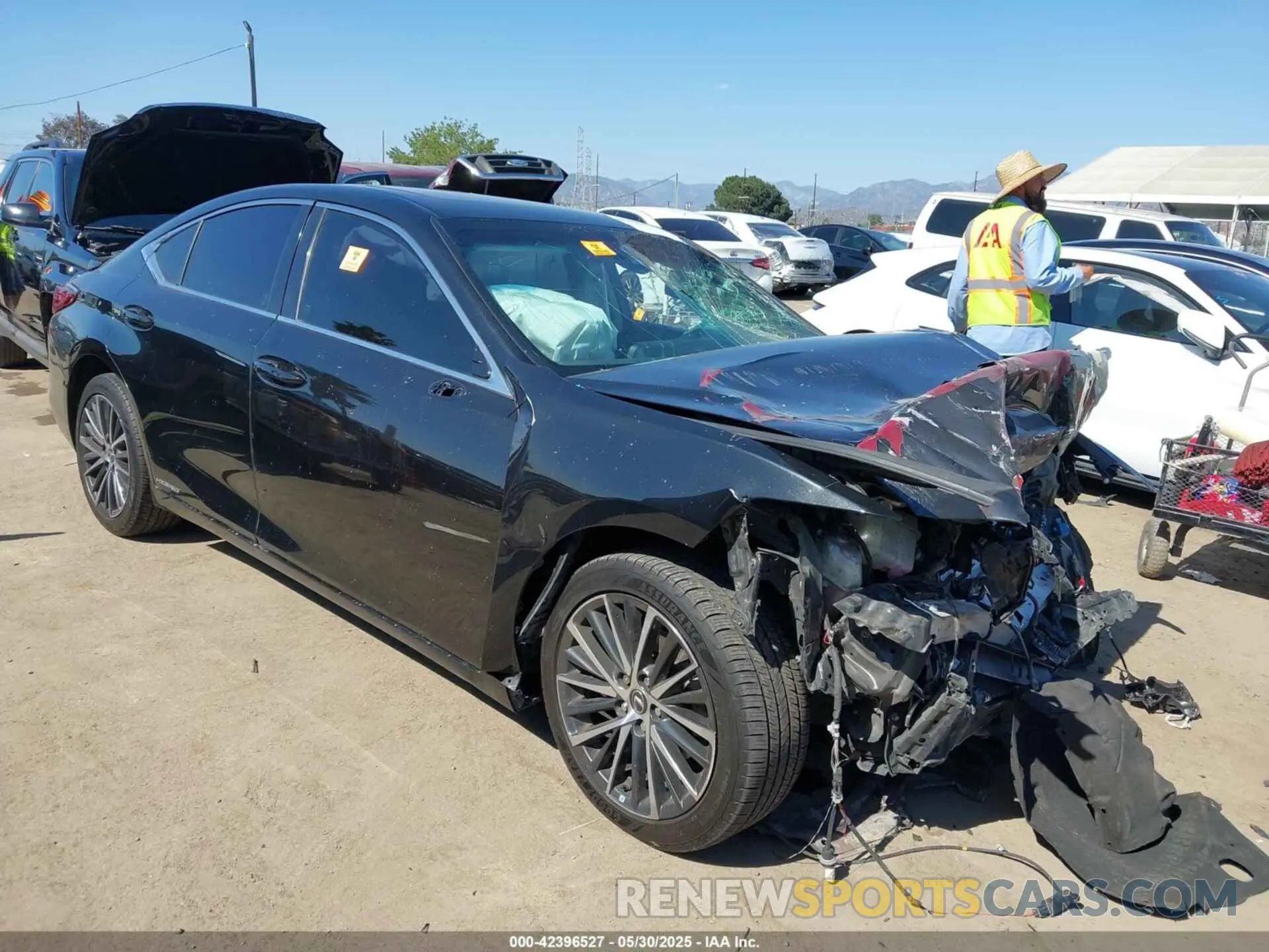 1 fotografías del automóvil dañado JTHB21B17K2044355 LEXUS ES 300H 2019