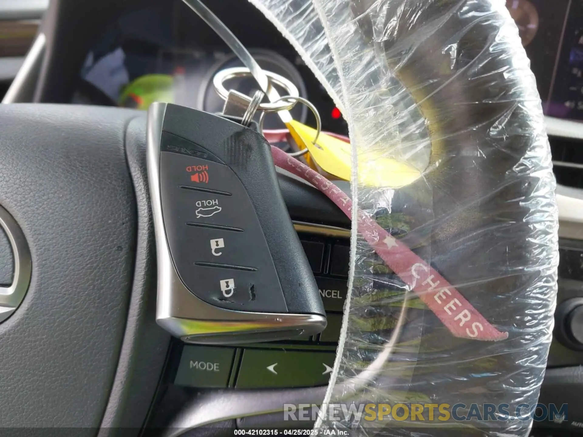 11 fotografías del automóvil dañado JTHB21B18K2024051 LEXUS ES 300H 2019