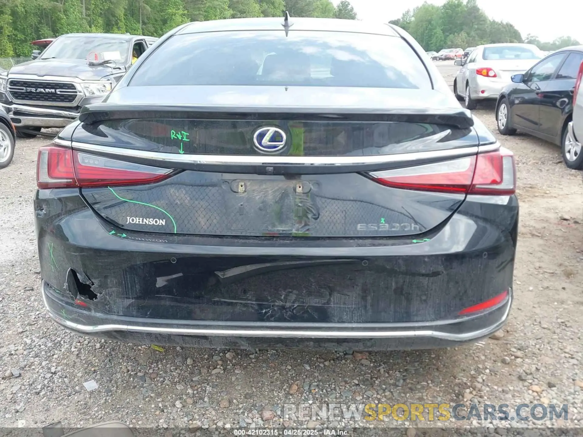 17 fotografías del automóvil dañado JTHB21B18K2024051 LEXUS ES 300H 2019