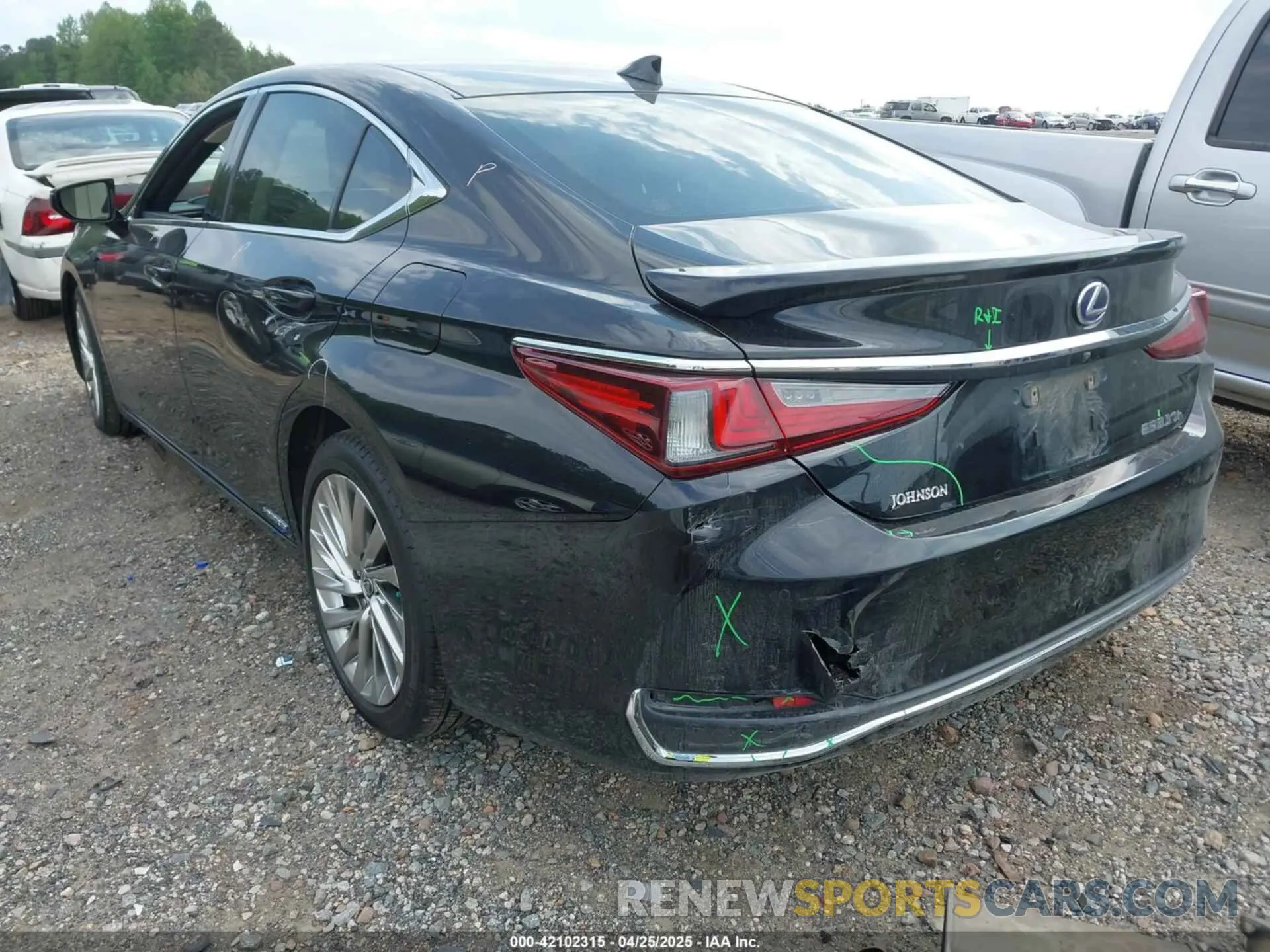 3 fotografías del automóvil dañado JTHB21B18K2024051 LEXUS ES 300H 2019