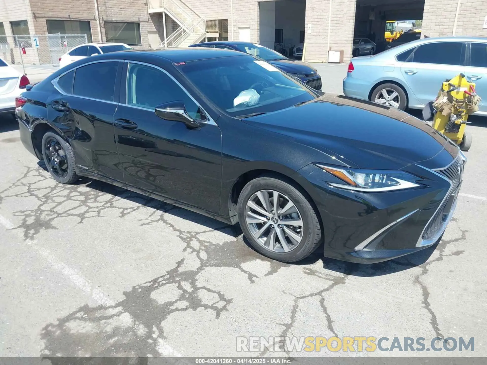 1 fotografías del automóvil dañado JTHB21B19K2012264 LEXUS ES 300H 2019