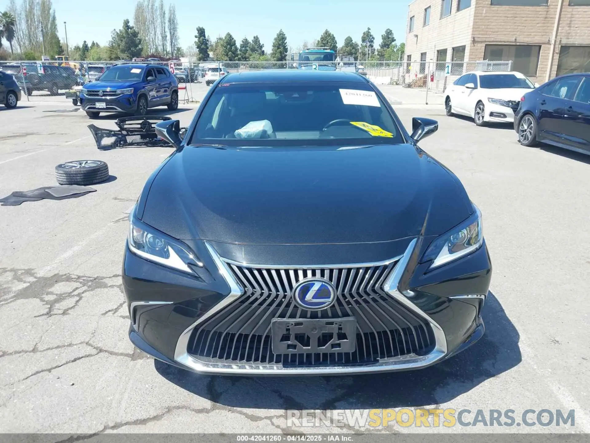13 fotografías del automóvil dañado JTHB21B19K2012264 LEXUS ES 300H 2019