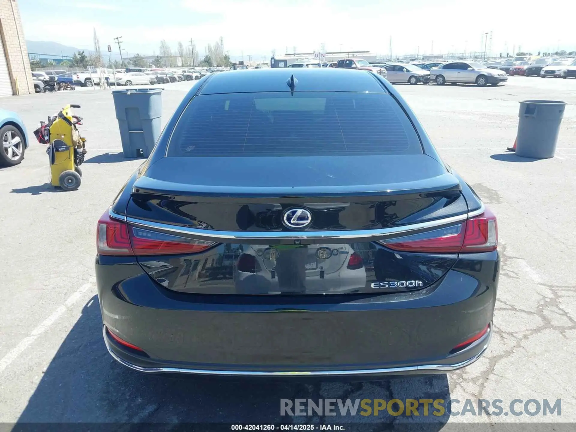 17 fotografías del automóvil dañado JTHB21B19K2012264 LEXUS ES 300H 2019