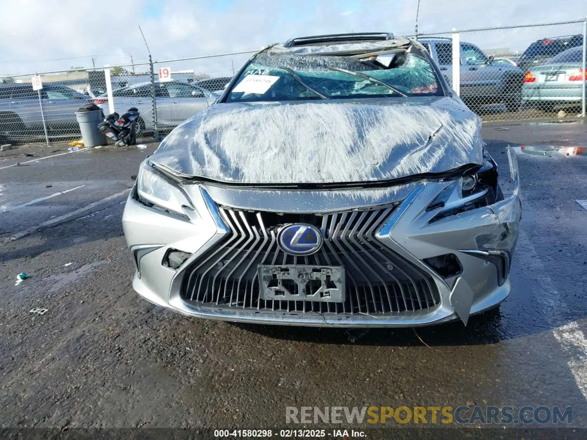 11 fotografías del automóvil dañado JTHB21B19K2018324 LEXUS ES 300H 2019