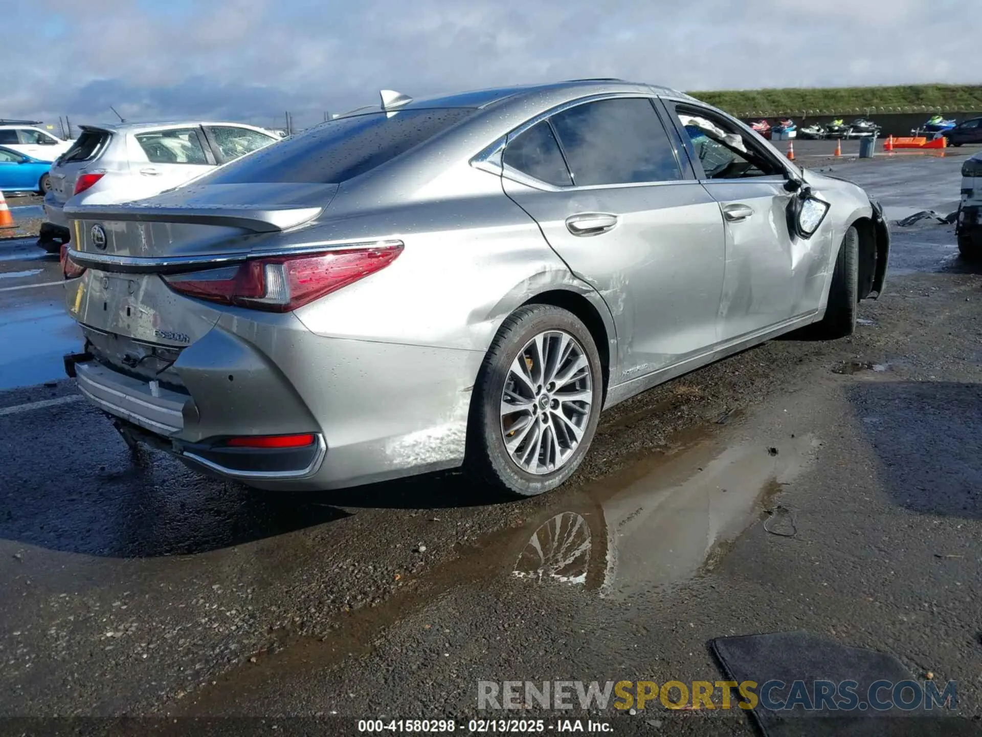 4 fotografías del automóvil dañado JTHB21B19K2018324 LEXUS ES 300H 2019