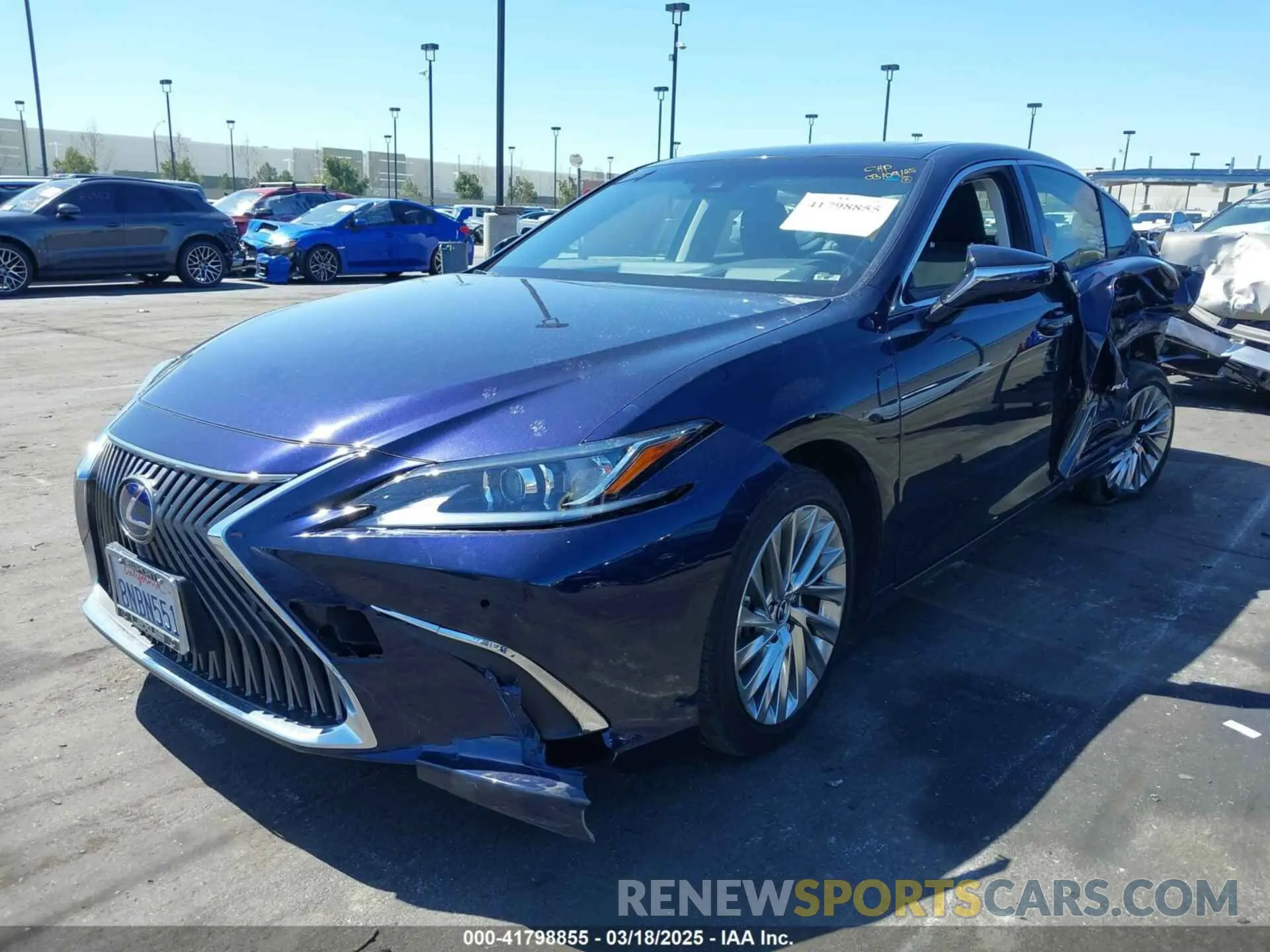 2 fotografías del automóvil dañado JTHB21B19K2041120 LEXUS ES 300H 2019